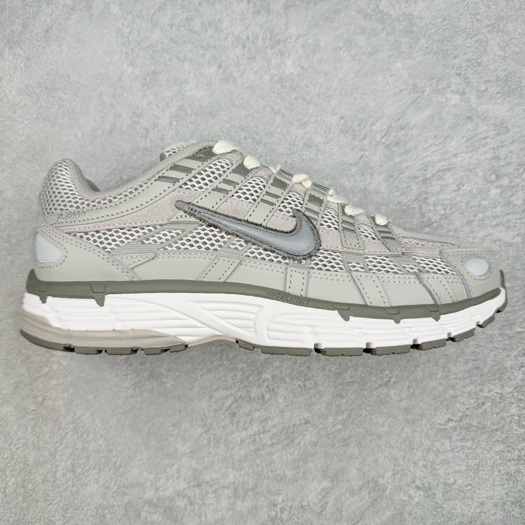 ＃HP纯原 NK P-6000 系列低帮复古老爹风休闲运动舒适慢跑鞋 灰白 FN6837-012 购入原鞋原装纸板楦头开发 独家私模四层组合大底 市场唯一正确版本 良心定价 新配色陆续出货 进口三文治网面 融合 Pegasus 过往运动鞋设计 助力 21 世纪早期跑步运动跃升时尚新高度 采用透气网眼布、运动风格线条和耐穿覆面 兼具吸睛外观和舒适感受 中底泡绵以田径赛道为灵感 打造厚实设计 缔造出众缓震性能 尺码：36 36.5 37.5 38 38.5 39 40 40.5 41 42 42.5 43 44 44.5 45 46-选品中心