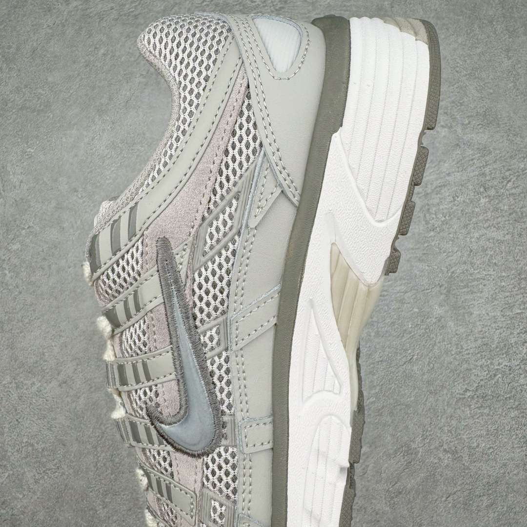 图片[7]-＃HP纯原 NK P-6000 系列低帮复古老爹风休闲运动舒适慢跑鞋 灰白 FN6837-012 购入原鞋原装纸板楦头开发 独家私模四层组合大底 市场唯一正确版本 良心定价 新配色陆续出货 进口三文治网面 融合 Pegasus 过往运动鞋设计 助力 21 世纪早期跑步运动跃升时尚新高度 采用透气网眼布、运动风格线条和耐穿覆面 兼具吸睛外观和舒适感受 中底泡绵以田径赛道为灵感 打造厚实设计 缔造出众缓震性能 尺码：36 36.5 37.5 38 38.5 39 40 40.5 41 42 42.5 43 44 44.5 45 46-选品中心