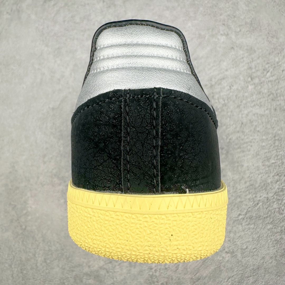 图片[8]-AD Original Samba OG 复古经典轻便板鞋 IE8128 这款桑巴鞋展示了高质量的工艺 带有装饰的超锁缝制和无缝的手感 柔软、柔软的皮革造型和标志性的3条纹完成了精致的外观 正规合身鞋带 鞋面上有绒面鞋垫 橡胶鞋底 享受正畸套筒软感 自50年代首次亮相以来就一直在赢得粉丝的青睐 尺码：36 36.5 37.5 38 38.5 39 40 40.5 41 42 42.5 43 44 44.5 45-选品中心