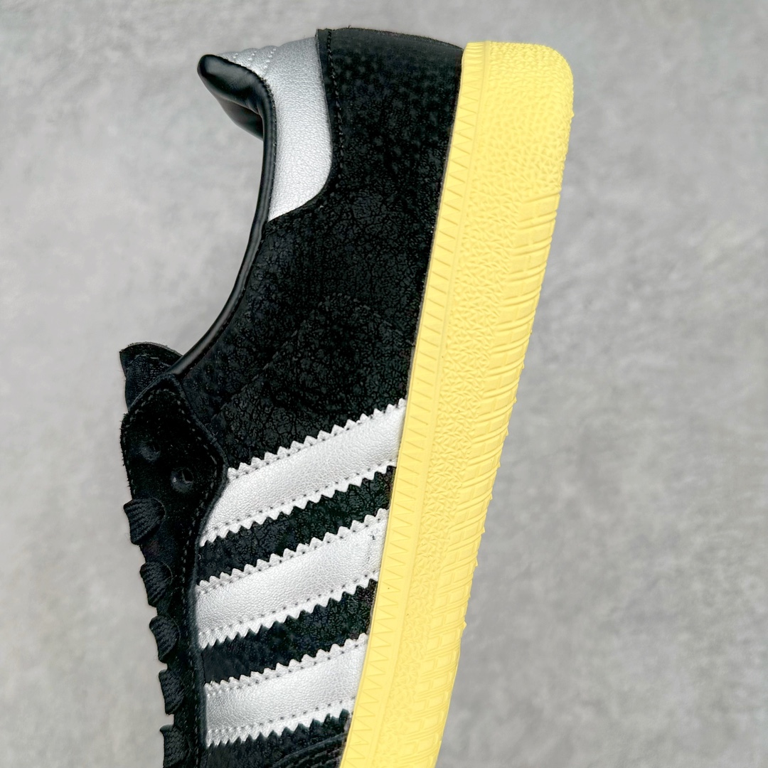 图片[7]-AD Original Samba OG 复古经典轻便板鞋 IE8128 这款桑巴鞋展示了高质量的工艺 带有装饰的超锁缝制和无缝的手感 柔软、柔软的皮革造型和标志性的3条纹完成了精致的外观 正规合身鞋带 鞋面上有绒面鞋垫 橡胶鞋底 享受正畸套筒软感 自50年代首次亮相以来就一直在赢得粉丝的青睐 尺码：36 36.5 37.5 38 38.5 39 40 40.5 41 42 42.5 43 44 44.5 45-选品中心