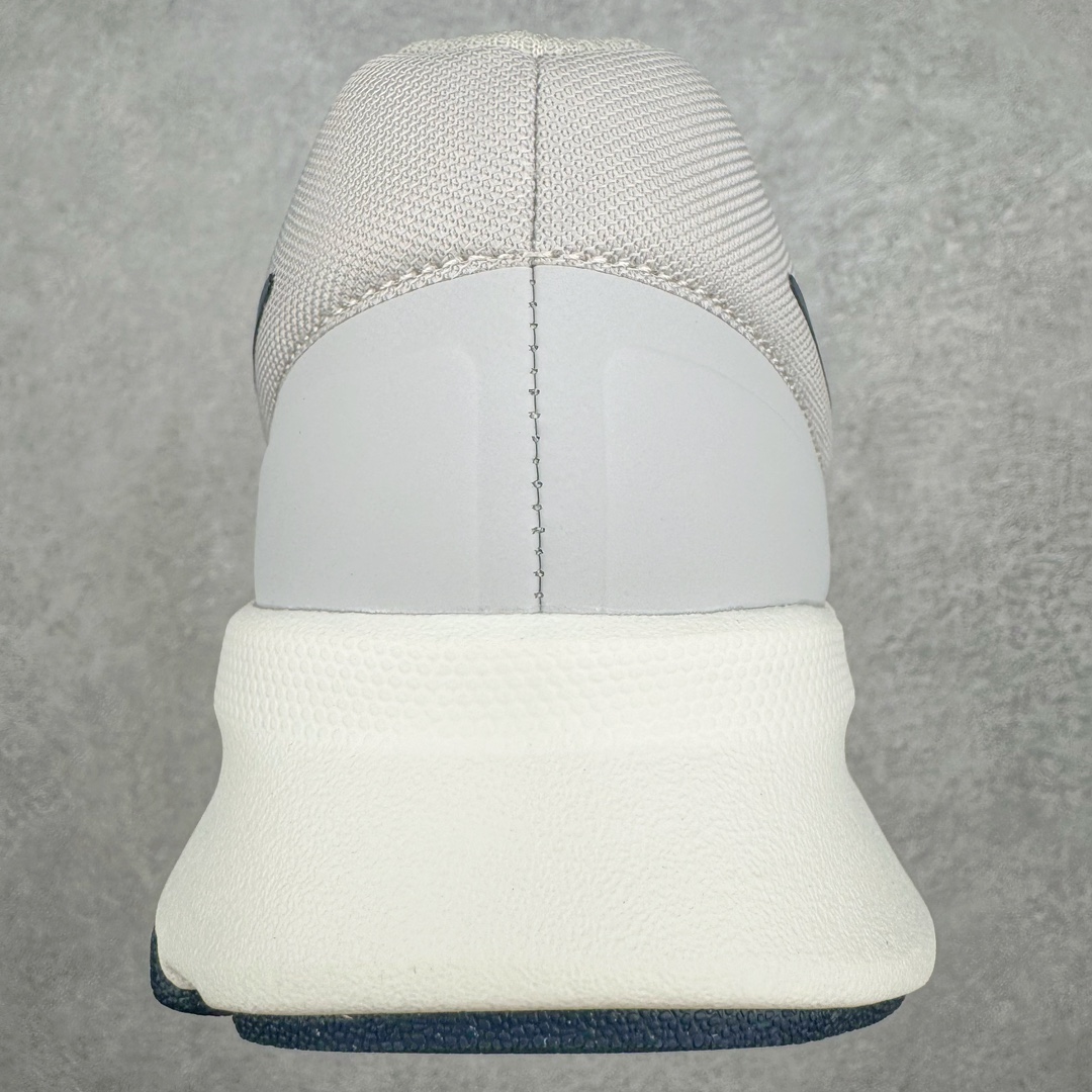 图片[8]-＃纯原 NK RUN SWIfT 3 极致3代网面透气休闲跑步鞋 简约高科技设计采用多层材料 为双足带来凉爽感受和稳固体验时尚鞋面搭配中足包覆设计 提供稳固贴合感 一层网眼布材质 在跑步期间为你带来轻盈透气性能 同时展现利落外观 加高叠层设计 为每一步带来柔软缓震性能 具备出色抓地力与耐穿着性 舒适感出众 货号：DR2695-009 尺码：39 40 40.5 41 42 42.5 43 44 44.5 45-选品中心