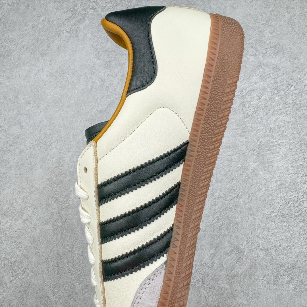 图片[7]-＃ZC总裁 JJJJound x AD Originals Samba Classic\\\”Studded Pack Black\\\”桑巴舞系列绅士德训足球风百搭低帮休闲运动板鞋 联名奶白灰黑 ID8708 好货不怕晚 原厂进口 \\\”Prime Asia\\\” 山羊皮（纹理自然）原厂台湾进口短绒猪巴革 全套原厂纸板冲刀加持 独家原档案私模RB橡胶大底 含胶量硬度原鞋一致 正确拉帮鞋垫背胶 原厂标裁支持鉴定 高密度丽新布中底 内置环保海玻璃鞋垫 全鞋电脑针车零偏差 产品品控稳定性领先行业 原厂港宝加持定型后跟R度完美 JJJJound x Originals联名鞋 作为合作企划里的金字招牌JJJJound 善于利用自己的极简美学挖掘品牌的全新风貌 本次 JJJJound 携手 Originals 选用大热鞋款 Samba 为蓝本 将鞋款的街头气质无痕转变为「静奢风」 鞋款肉眼可见的被赋予了难得的质感 黑白两色都采用了黄色优质皮革内衬以呼应生胶大底 取消了鞋舌的 Logo 转而采用压纹处理使得鞋款整体氛围更加静谧、奢华 同时为了彰显本次合作鞋款的身份 双方合作标识和 JJJJound Logo 被分别印在鞋口内侧和鞋垫上 尺码：36 36.5 37.5 38 38.5 39 40 40.5 41 42 42.5 43 44 44.5 45 46 46.5-选品中心