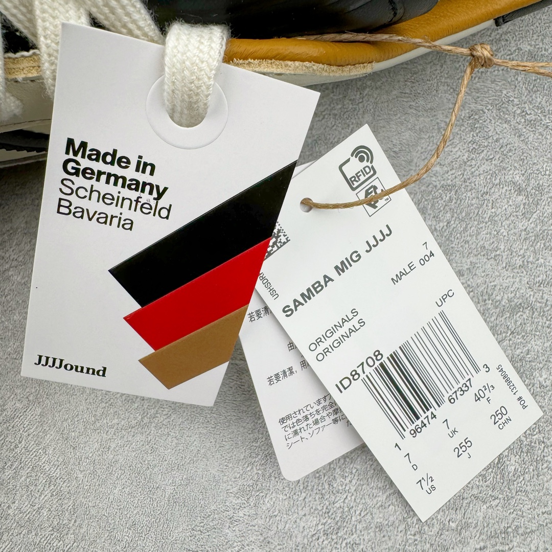 图片[20]-＃ZC总裁 JJJJound x AD Originals Samba Classic\\\”Studded Pack Black\\\”桑巴舞系列绅士德训足球风百搭低帮休闲运动板鞋 联名奶白灰黑 ID8708 好货不怕晚 原厂进口 \\\”Prime Asia\\\” 山羊皮（纹理自然）原厂台湾进口短绒猪巴革 全套原厂纸板冲刀加持 独家原档案私模RB橡胶大底 含胶量硬度原鞋一致 正确拉帮鞋垫背胶 原厂标裁支持鉴定 高密度丽新布中底 内置环保海玻璃鞋垫 全鞋电脑针车零偏差 产品品控稳定性领先行业 原厂港宝加持定型后跟R度完美 JJJJound x Originals联名鞋 作为合作企划里的金字招牌JJJJound 善于利用自己的极简美学挖掘品牌的全新风貌 本次 JJJJound 携手 Originals 选用大热鞋款 Samba 为蓝本 将鞋款的街头气质无痕转变为「静奢风」 鞋款肉眼可见的被赋予了难得的质感 黑白两色都采用了黄色优质皮革内衬以呼应生胶大底 取消了鞋舌的 Logo 转而采用压纹处理使得鞋款整体氛围更加静谧、奢华 同时为了彰显本次合作鞋款的身份 双方合作标识和 JJJJound Logo 被分别印在鞋口内侧和鞋垫上 尺码：36 36.5 37.5 38 38.5 39 40 40.5 41 42 42.5 43 44 44.5 45 46 46.5-选品中心