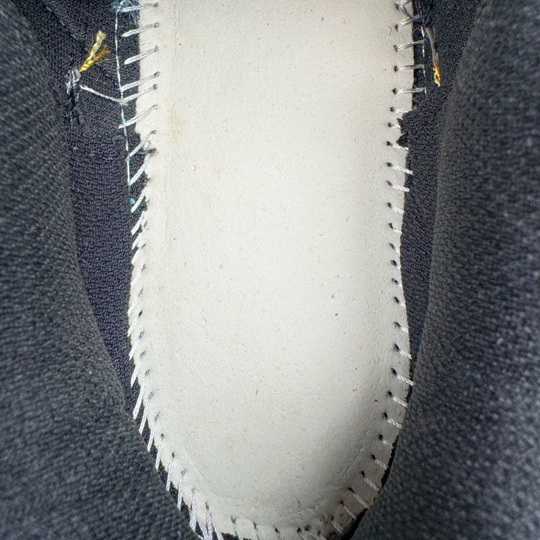 图片[11]-AD XLG Runner Deluxe 跑步者豪华版系列低帮厚底增高老爹风复古缓震休闲运动慢跑鞋 JP5765 自从阿迪达斯和巴黎世家合作后，没少出双方联名的平替。结果根据最新情报，阿迪现在已经把手伸到了巴家爆款3XL的身上，新鞋Xlg Runner Deluxe实物曝光，emm，鞋款整体一眼丁真是巴黎世家Track＋3XL大底的缝合怪版本，要不是鞋侧明晃晃的adidas三道杠Logo，估计各位看了都得蒙。这波不能说是完全复制巴黎世家，但也多少有点借鉴的味道了。新鞋基本就是在阿迪经典\\\”Climacool\\\”鞋款的基础上，升级了Boots大底以及加入了\\\”巴味\\\”设计元素…尺码：35 36 36⅔ 37⅓ 38 38⅔ 39⅓ 40 40⅔ 41⅓ 42 42⅔ 43⅓ 44 44⅔ 45 46-选品中心