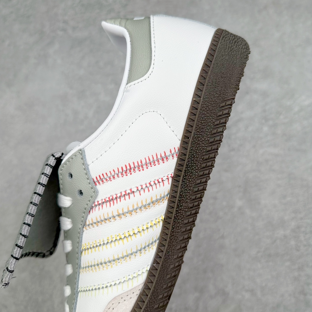 图片[7]-AD Original Samba OG 复古经典轻便板鞋 IG1025 这款桑巴鞋展示了高质量的工艺 带有装饰的超锁缝制和无缝的手感 柔软、柔软的皮革造型和标志性的3条纹完成了精致的外观 正规合身鞋带 鞋面上有绒面鞋垫 橡胶鞋底 享受正畸套筒软感 自50年代首次亮相以来就一直在赢得粉丝的青睐 尺码：36 36.5 37.5 38 38.5 39 40 40.5 41 42 42.5 43 44 44.5 45-选品中心