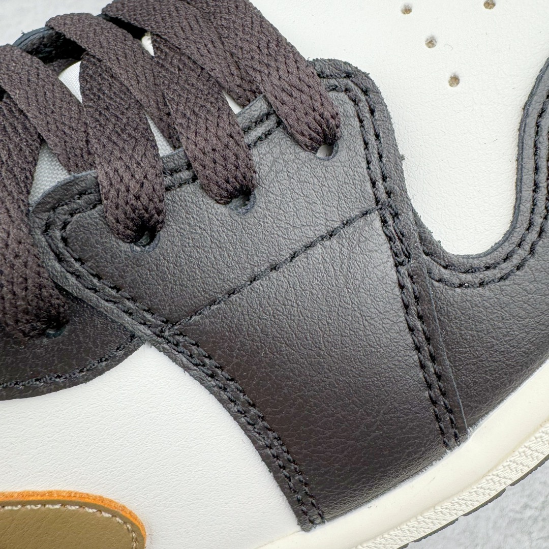 图片[18]-＃奥莱Zp订单福利 Air Jordan AJ1 Low 低帮复古潮流百搭篮球鞋 DC0774-200 独家渠道 市面未流通批次 奥莱直播间499 599一样的东西 碾压市面现存所有版本 公司一样的东西 超值回馈 帮你省钱 支持各种鉴定 Air Jordan 1 于1985年推出 是耐克第一双以乔丹名字命名的篮球鞋 正是这双鞋 开启了一个时代 其外形的灵感来自于在当年风靡一时的Air Force 1 同时降低中底厚度 減轻重量 增加贴地感 并采用了后掌Air Sole气垫 最经典的飞翼 Logo来自于当时的Nike创意总监 Peter Moore 作为一款革命性的球鞋 AirJordan 1曾因违反了当时联盟的统一着装规定而被巨额罚款 但这道禁令却也令Air Jordan 1火爆一时 遭到疯抢 并因此留下一段佳话 尺码：36 36.5 37.5 38 38.5 39 40 40.5 41 42 42.5 43 44 44.5-选品中心