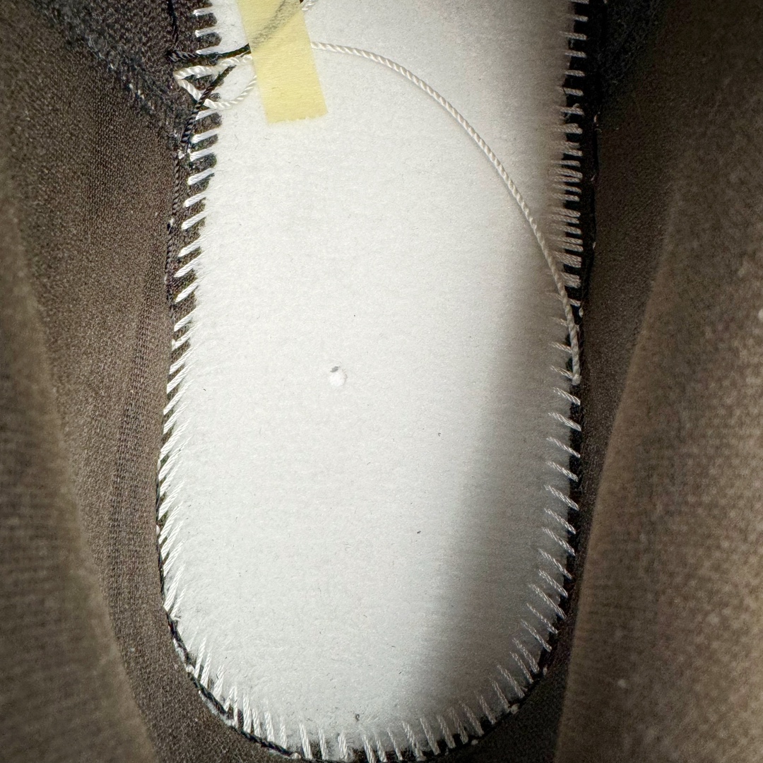 图片[10]-＃奥莱Zp订单福利 Air Jordan AJ1 Low 低帮复古潮流百搭篮球鞋 DC0774-200 独家渠道 市面未流通批次 奥莱直播间499 599一样的东西 碾压市面现存所有版本 公司一样的东西 超值回馈 帮你省钱 支持各种鉴定 Air Jordan 1 于1985年推出 是耐克第一双以乔丹名字命名的篮球鞋 正是这双鞋 开启了一个时代 其外形的灵感来自于在当年风靡一时的Air Force 1 同时降低中底厚度 減轻重量 增加贴地感 并采用了后掌Air Sole气垫 最经典的飞翼 Logo来自于当时的Nike创意总监 Peter Moore 作为一款革命性的球鞋 AirJordan 1曾因违反了当时联盟的统一着装规定而被巨额罚款 但这道禁令却也令Air Jordan 1火爆一时 遭到疯抢 并因此留下一段佳话 尺码：36 36.5 37.5 38 38.5 39 40 40.5 41 42 42.5 43 44 44.5-选品中心