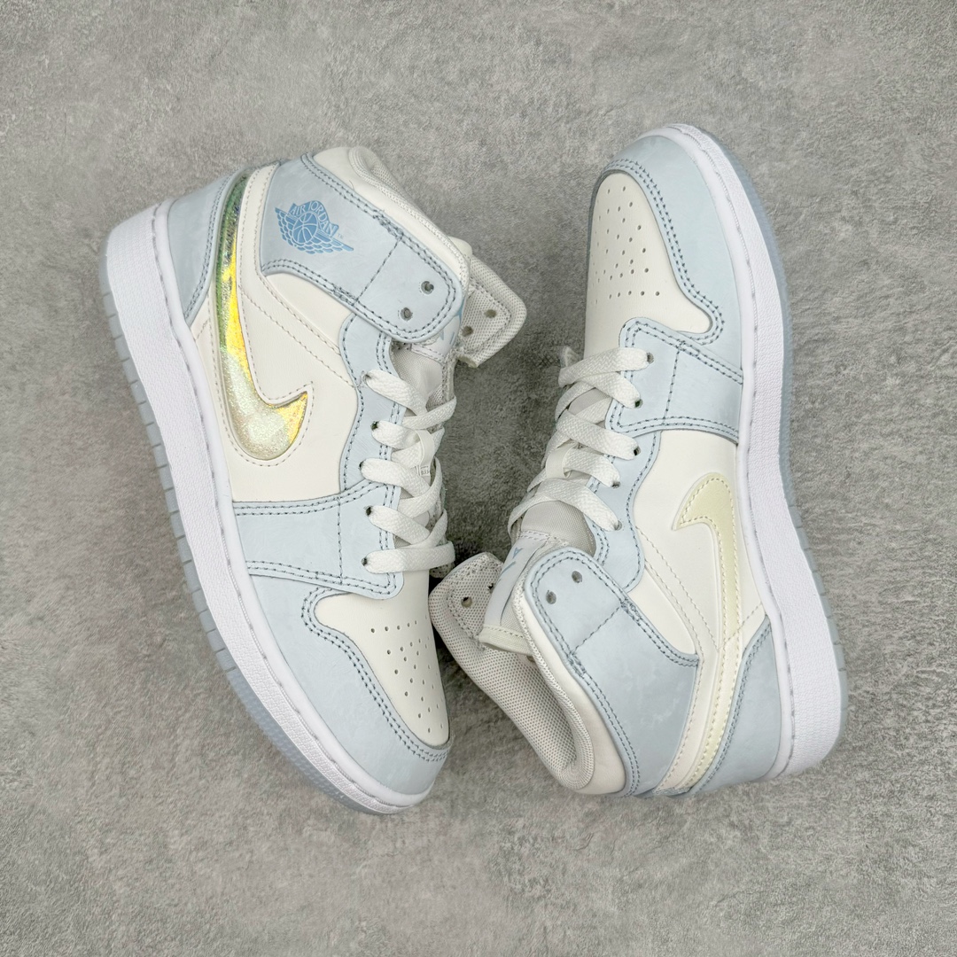 图片[3]-＃奥莱Zp订单福利 Air Jordan AJ1 Mid 中帮复古潮流百搭篮球鞋 FQ9117-400 独家渠道 市面未流通批次 奥莱直播间499 599一样的东西 碾压市面现存所有版本 公司一样的东西 超值回馈 帮你省钱 支持各种鉴定 Air Jordan 1 于1985年推出 是耐克第一双以乔丹名字命名的篮球鞋 正是这双鞋 开启了一个时代 其外形的灵感来自于在当年风靡一时的Air Force 1 同时降低中底厚度 減轻重量 增加贴地感 并采用了后掌Air Sole气垫 最经典的飞翼 Logo来自于当时的Nike创意总监 Peter Moore 作为一款革命性的球鞋 AirJordan 1曾因违反了当时联盟的统一着装规定而被巨额罚款 但这道禁令却也令Air Jordan 1火爆一时 遭到疯抢 并因此留下一段佳话 尺码：36 36.5 37.5 38 38.5 39 40-选品中心