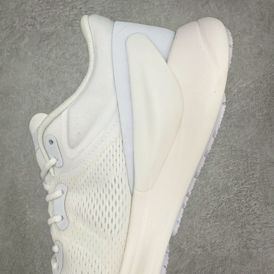 图片[7]-Lululemon W Chargefeel Workout Low 露露乐蒙查奇系列低帮健身训练透气休闲运动慢跑鞋 加拿大运动服饰品牌lululemon宣布推出第二款运动鞋Chargefeel。据了解，Chargefeel运动鞋分为中帮和低帮两款，共有14个颜色可选。今年3月，lululemon发布了品牌首款鞋履Blissfeel女士跑鞋，从瑜伽服起家的该品牌，就此正式进军鞋履细分。和首款跑鞋不同，此次Chargefeel的一大卖点就是“一双多能”，可以覆盖跑步、综训等多样运动。而从价格段来看，两者均属于中高端定位的运动鞋。尺码：36 36.5 37.5 38 38.5 39 40 40.5 41 42 42.5 43 44-选品中心