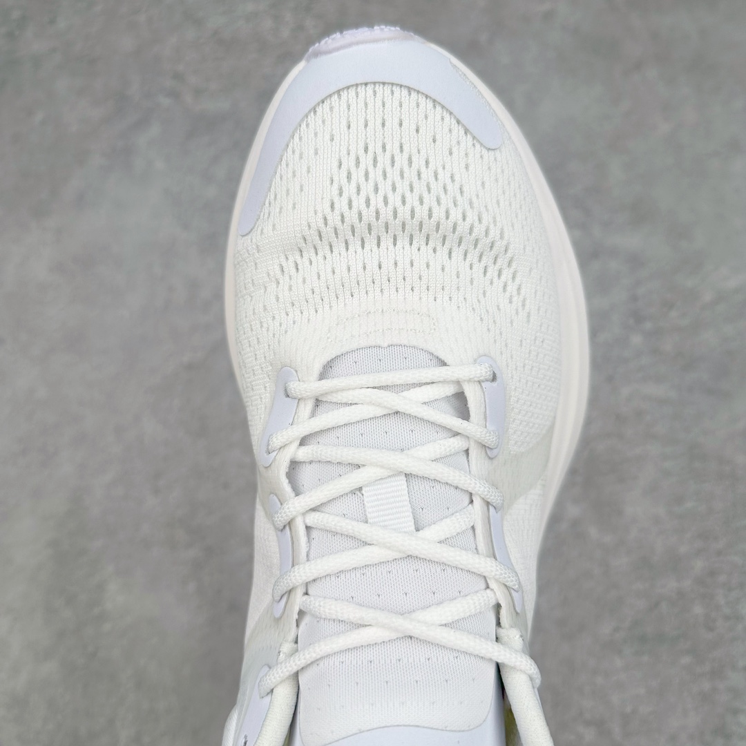 图片[4]-Lululemon W Chargefeel Workout Low 露露乐蒙查奇系列低帮健身训练透气休闲运动慢跑鞋 加拿大运动服饰品牌lululemon宣布推出第二款运动鞋Chargefeel。据了解，Chargefeel运动鞋分为中帮和低帮两款，共有14个颜色可选。今年3月，lululemon发布了品牌首款鞋履Blissfeel女士跑鞋，从瑜伽服起家的该品牌，就此正式进军鞋履细分。和首款跑鞋不同，此次Chargefeel的一大卖点就是“一双多能”，可以覆盖跑步、综训等多样运动。而从价格段来看，两者均属于中高端定位的运动鞋。尺码：36 36.5 37.5 38 38.5 39 40 40.5 41 42 42.5 43 44-选品中心