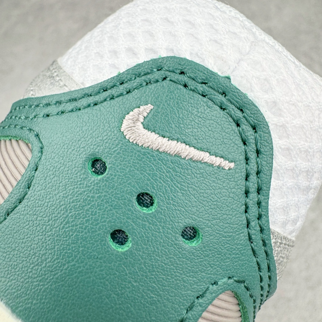 图片[13]-NK P-6000 系列低帮复古老爹风休闲运动舒适慢跑鞋 HF4308-072 融合 Pegasus 过往运动鞋设计 助力 21 世纪早期跑步运动跃升时尚新高度 采用透气网眼布、运动风格线条和耐穿覆面 兼具吸睛外观和舒适感受 中底泡绵以田径赛道为灵感 打造厚实设计 缔造出众缓震性能 尺码：36 36.5 37.5 38 38.5 39 40 40.5 41 42 42.5 43 44 44.5 45-选品中心