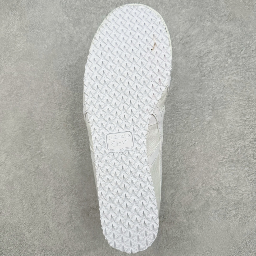 图片[9]-＃HK纯原福利 Asics Onitsuka Tiger MEXICO 66 亚瑟士鬼冢虎复古经典板鞋 市场最强版本 原厂牛津布加持 海外订单工厂出品 超成熟稳定的做工品控 原装全套纸板楦头开发 原汁原味 完美呈现版型 私模正确鞋底咬花纹路 一比一鞋头弧度高度鞋身弧度 绝不口嗨 细节品控鞋型随意秒杀市面 原档咬花纹路私模大底 一个单元有六个三角形 总体形拼接呈现花瓣状 官方四联吊牌 原装Ortholite轻量化鞋垫 原盒原配 质保卡 说明书 钢印防尘纸 纸板中底带钢印 乳胶组合鞋垫 支持全方位的对比专柜 产品从款式颜色造型上体现出追求舒适和细节的完美 鞋类更是推崇手工制作的严谨与完美 融舒适性与可穿性的设计风格 注重细节的完美和别致魅力 既保持稳重 又不失轻松的时尚感 尺码：36 37 37.5 38 39 39.5 40 40.5 41.5 42 42.5 43.5 44 45 46-选品中心