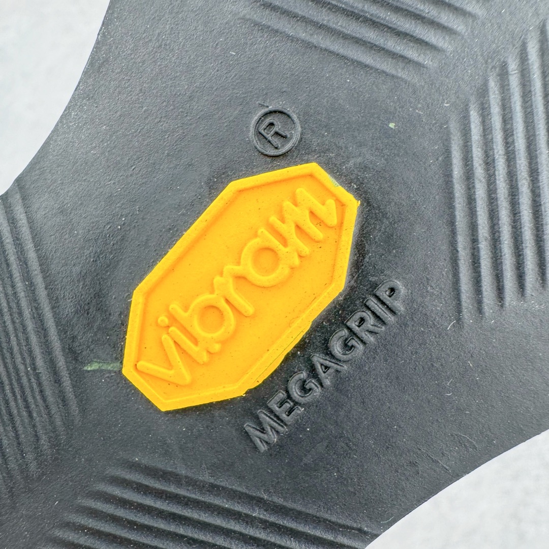 图片[15]-Arcteryx 始祖鸟系列长距离越野登山徒步户外运动跑鞋 独家原底面配置 全套原厂生产指令 内外盒标包装纸鞋带配件均同步公司 公司一样的东西 放心开冲 外贸 零售 裸鞋 渠道货 随意操作 承诺半个月内开胶直接换新 尺码：36 37 38 39 40 41 42 43 44 45-选品中心