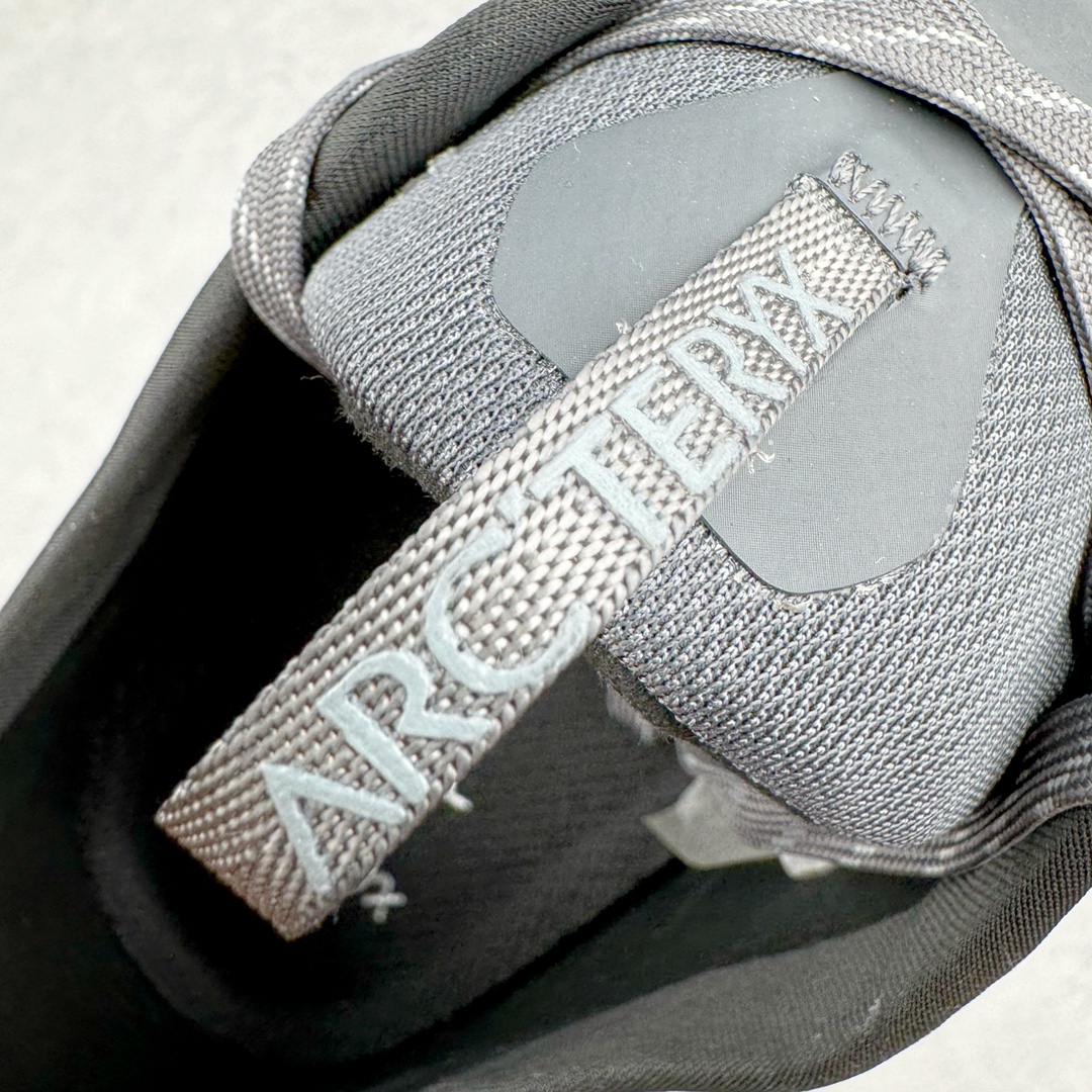 图片[15]-Arcteryx 始祖鸟系列长距离越野登山徒步户外运动跑鞋 独家原底面配置 全套原厂生产指令 内外盒标包装纸鞋带配件均同步公司 公司一样的东西 放心开冲 外贸 零售 裸鞋 渠道货 随意操作 承诺半个月内开胶直接换新 尺码：36 37 38 39 40 41 42 43 44 45-选品中心