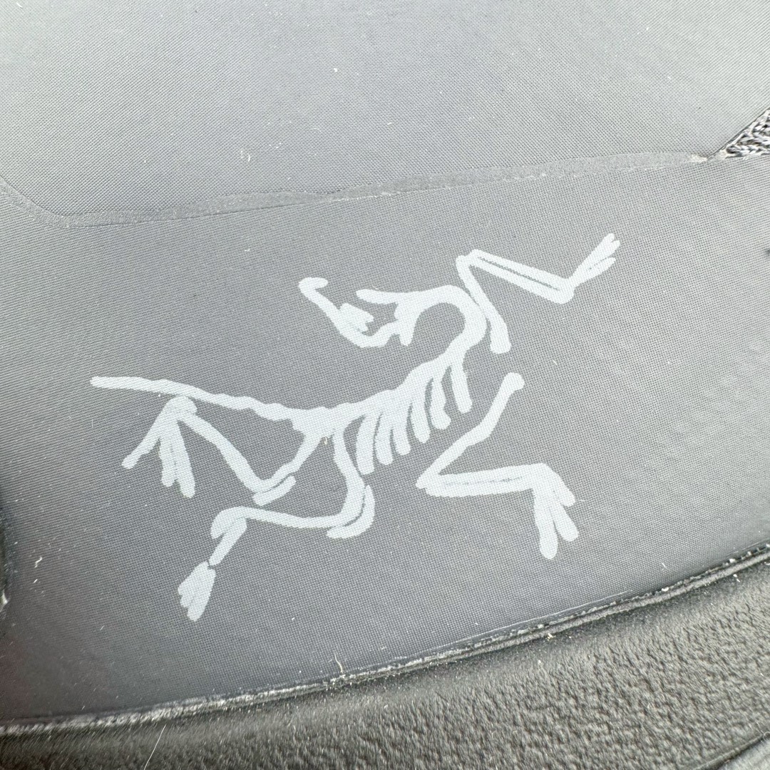 图片[11]-Arcteryx 始祖鸟系列长距离越野登山徒步户外运动跑鞋 独家原底面配置 全套原厂生产指令 内外盒标包装纸鞋带配件均同步公司 公司一样的东西 放心开冲 外贸 零售 裸鞋 渠道货 随意操作 承诺半个月内开胶直接换新 尺码：36 37 38 39 40 41 42 43 44 45-选品中心