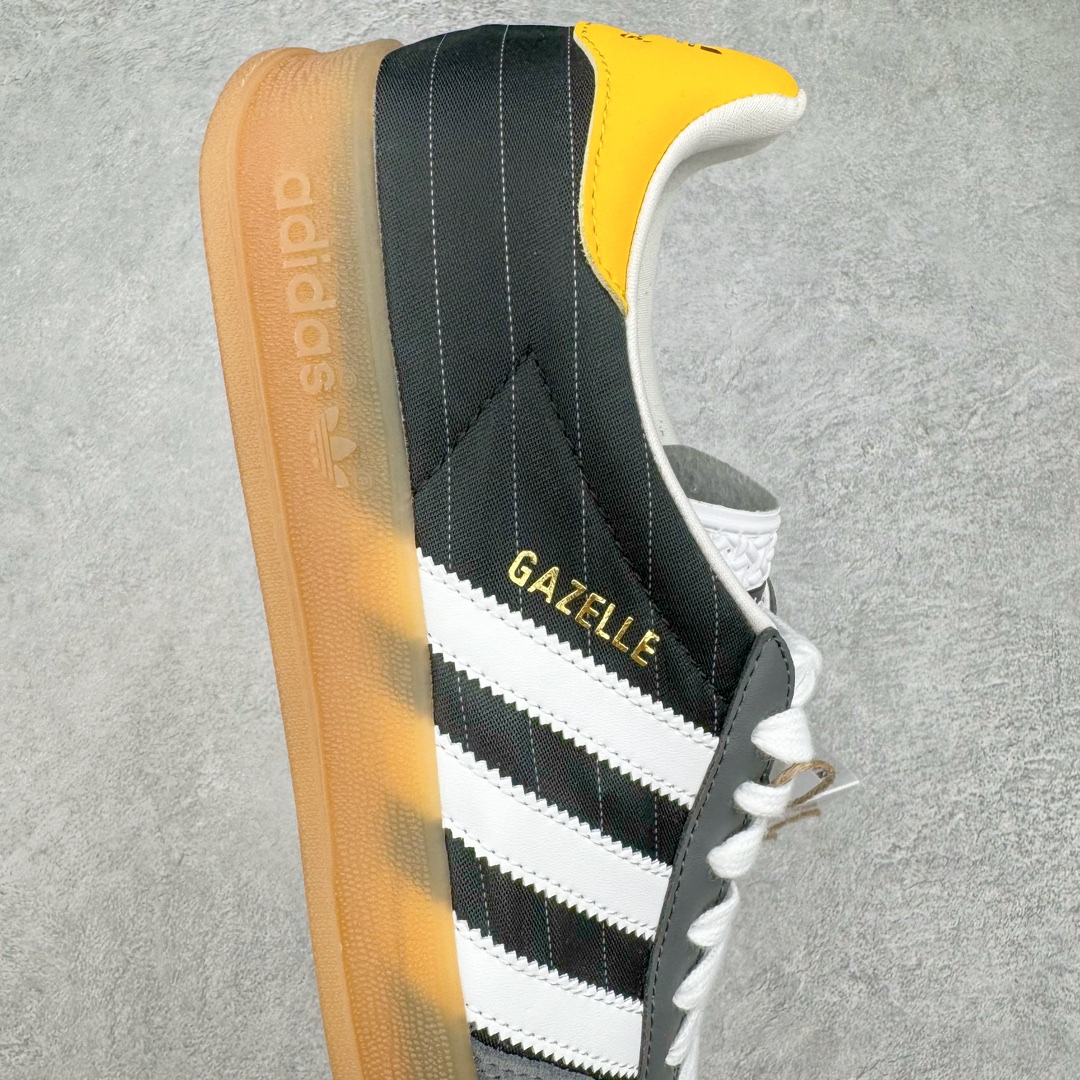 图片[6]-＃MF AD Original Gazelle Indoor Trainers 瞪羚室内鞋系列低帮复古百搭休闲运动德训风板鞋 黑灰 IF9642 高端零售特供批次 原厂定制长毛翻毛皮组合环保纤维革鞋面材质 内置环保海玻璃鞋垫 外置RB橡胶大底 产品品控稳定性领先行业 原厂全套原楦原纸板冲刀磨具开发 原厂皮料加持 原厂港宝加持定型后跟R度完美 将复古进行到底 简约流畅 三十年不变经典 这款Gazelle运动鞋 无论面料、配色、质感或设计 都只在重现其1991年原款的经典 皮革鞋面 撞色三条纹和鞋跟标的设计 力求呈现90年代的经典复古风潮 Samba火热的同时 也带动了其它的复古鞋型 Gazelle便是其中一只 Gazelle Indoor拥有包边更宽的T字型鞋头 更好的保护运动员的前掌 浓浓的复古氛围感 非常适合现在流行的Cleanfit风格 尺码：35.5 36 36⅔ 37⅓ 38 38⅔ 39⅓ 40 40⅔ 41⅓ 42 42⅔ 43⅓ 44 44⅔ 45-选品中心