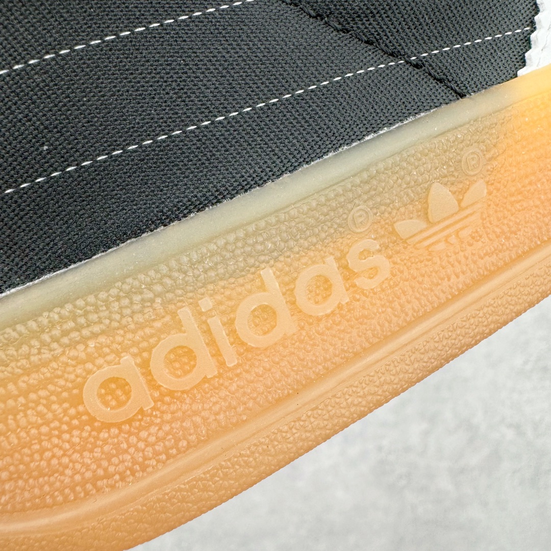 图片[12]-＃MF AD Original Gazelle Indoor Trainers 瞪羚室内鞋系列低帮复古百搭休闲运动德训风板鞋 黑灰 IF9642 高端零售特供批次 原厂定制长毛翻毛皮组合环保纤维革鞋面材质 内置环保海玻璃鞋垫 外置RB橡胶大底 产品品控稳定性领先行业 原厂全套原楦原纸板冲刀磨具开发 原厂皮料加持 原厂港宝加持定型后跟R度完美 将复古进行到底 简约流畅 三十年不变经典 这款Gazelle运动鞋 无论面料、配色、质感或设计 都只在重现其1991年原款的经典 皮革鞋面 撞色三条纹和鞋跟标的设计 力求呈现90年代的经典复古风潮 Samba火热的同时 也带动了其它的复古鞋型 Gazelle便是其中一只 Gazelle Indoor拥有包边更宽的T字型鞋头 更好的保护运动员的前掌 浓浓的复古氛围感 非常适合现在流行的Cleanfit风格 尺码：35.5 36 36⅔ 37⅓ 38 38⅔ 39⅓ 40 40⅔ 41⅓ 42 42⅔ 43⅓ 44 44⅔ 45-选品中心