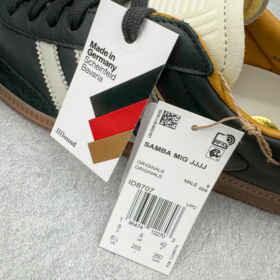 图片[24]-＃ZC总裁 JJJJound x AD Originals Samba Classic\\\”Studded Pack Black\\\”桑巴舞系列绅士德训足球风百搭低帮休闲运动板鞋 联名黑白 ID8707 好货不怕晚 原厂进口 \\\”Prime Asia\\\” 山羊皮（纹理自然）原厂台湾进口短绒猪巴革 全套原厂纸板冲刀加持 独家原档案私模RB橡胶大底 含胶量硬度原鞋一致 正确拉帮鞋垫背胶 原厂标裁支持鉴定 高密度丽新布中底 内置环保海玻璃鞋垫 全鞋电脑针车零偏差 产品品控稳定性领先行业 原厂港宝加持定型后跟R度完美 JJJJound x Originals联名鞋 作为合作企划里的金字招牌JJJJound 善于利用自己的极简美学挖掘品牌的全新风貌 本次 JJJJound 携手 Originals 选用大热鞋款 Samba 为蓝本 将鞋款的街头气质无痕转变为「静奢风」 鞋款肉眼可见的被赋予了难得的质感 黑白两色都采用了黄色优质皮革内衬以呼应生胶大底 取消了鞋舌的 Logo 转而采用压纹处理使得鞋款整体氛围更加静谧、奢华 同时为了彰显本次合作鞋款的身份 双方合作标识和 JJJJound Logo 被分别印在鞋口内侧和鞋垫上 尺码：36 36.5 37.5 38 38.5 39 40 40.5 41 42 42.5 43 44 44.5 45 46 46.5-选品中心