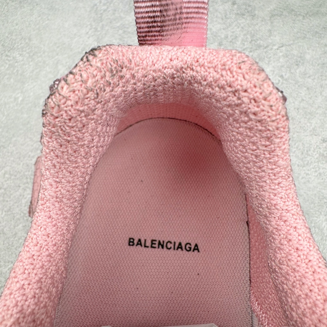 图片[20]-＃XA纯原 BALENCIAGA 3XL Sneakers 巴黎世家十代网布系带低帮走秀复古老爹鞋 全套原纸板楦头开发 最原汁原味的灵魂版型 全鞋荧光划线卡点 胶水把控整洁度追求极致完美 每一双都是工艺品 多重QC质检 超越公司货的品控标准 实实在在的免检产品 原盒原配 正确字体电绣 粗细、位置、大小正确 侧边TPU 透气孔匹配意产原版 正确分离大底 TPU软底 原版一致大底LOGO 立体感十足 原厂皮料水洗做旧 采购原厂网纱 不含皮革 网布材料和聚氨酯 磨损效果 鞋头边缘和后帮 Balenciaga 徽标 鞋面和后跟凸印尺码 鞋舌 3XL 橡胶品牌标识和反光细节 鞋帮拉袢和鞋舌拉祥 配反光细节 备用鞋带在鞋履前侧 可在穿着前取下 便于不同造型搭配 正常尺码 尺码：35 36 37 38 39 40 41 42 43 44 45 46-选品中心