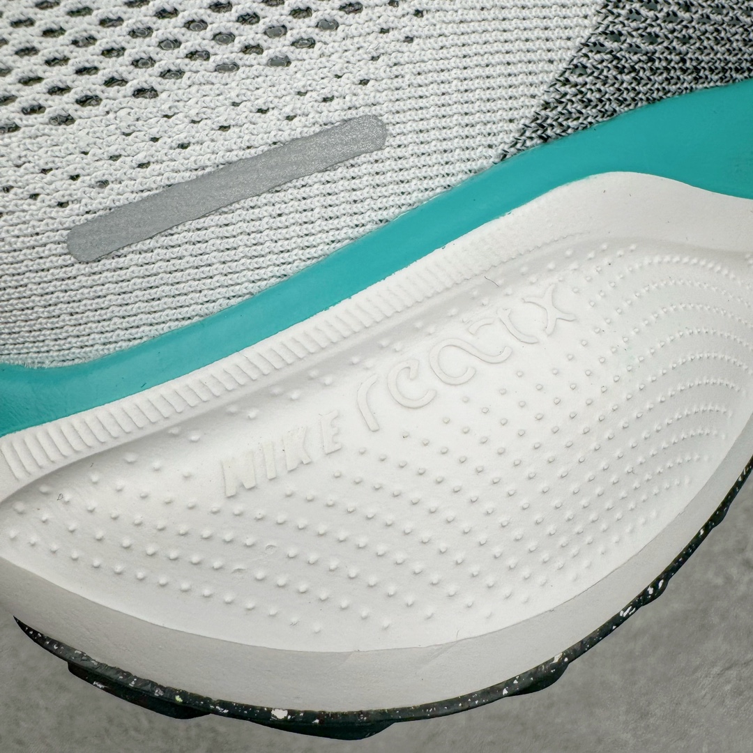 图片[18]-＃纯原 NK Zoom Pegasus 飞马41代马拉松系列网面透气缓震疾速跑鞋 FD2722-103 拥有 Zoom Air 一如既往的稳定感和流畅感 鞋面采用工程网眼设计 为特定高热区域营造出色透气性 进一步增加鞋面的穿孔数量 让足部能够快速散热 中足搭配 Flywire 飞线 在高速运动时营造舒适稳定的贴合感 内置Zoon气垫加持 动力十足 尺码：36 36.5 37.5 38 38.5 39 40 40.5 41 42 42.5 43 44 44.5 45-选品中心