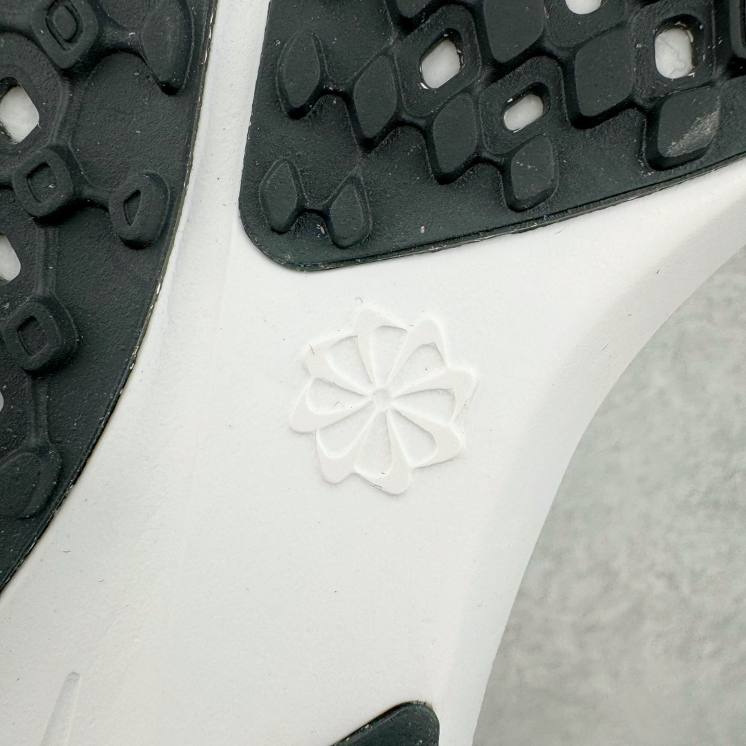 图片[21]-＃纯原 NK Zoom Pegasus 飞马41代马拉松系列网面透气缓震疾速跑鞋 FD2722-103 拥有 Zoom Air 一如既往的稳定感和流畅感 鞋面采用工程网眼设计 为特定高热区域营造出色透气性 进一步增加鞋面的穿孔数量 让足部能够快速散热 中足搭配 Flywire 飞线 在高速运动时营造舒适稳定的贴合感 内置Zoon气垫加持 动力十足 尺码：36 36.5 37.5 38 38.5 39 40 40.5 41 42 42.5 43 44 44.5 45-选品中心