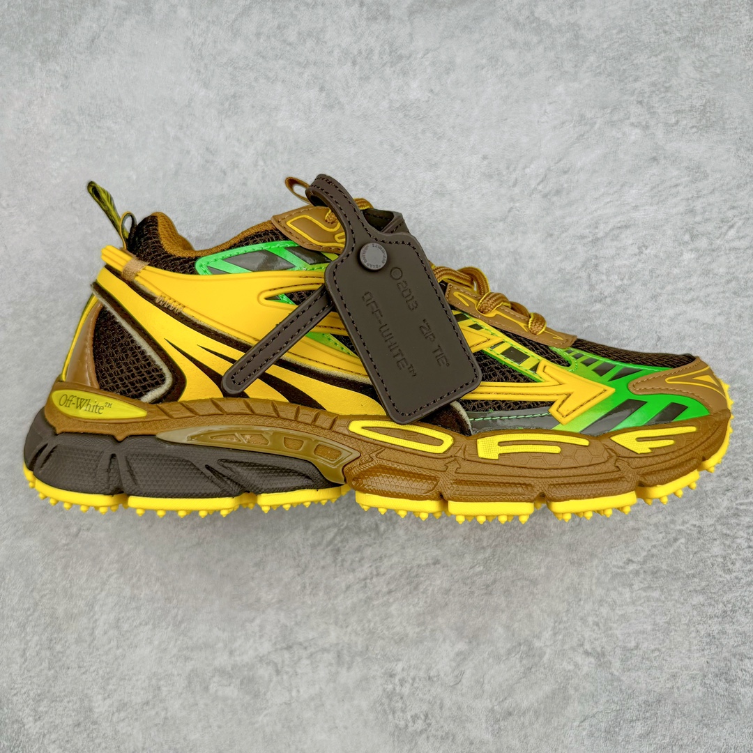 ＃KX Off-White 2024年OW最新款跑鞋 #百分百原盒正确版 原楦原纸板数据开发 4层分离大底#鞋面采用3d立体打印和多种材料拼接而成#防滑耐磨透气性轻便跑鞋 作为曾经爆火 并且定位奢潮领域的标志性品牌 Off-White 仍需要不断更新符合当下潮流时尚的复古运动鞋款，以期收获基本盘消费者的关注 此次更新的 Off-White 新款运动鞋将经典复古老爹鞋细节设计更加夸张化 并将标志性箭头设计置于显著位置 除此之外 整个系列的色彩搭配也可谓纷繁多样 总有一款适合你 Off-White最新运动鞋款估计将在未来几个月登陆品牌专柜 喜欢的朋友切莫错过 尺码：36 37 38 39 40 41 42 43 44 45 46 47-选品中心