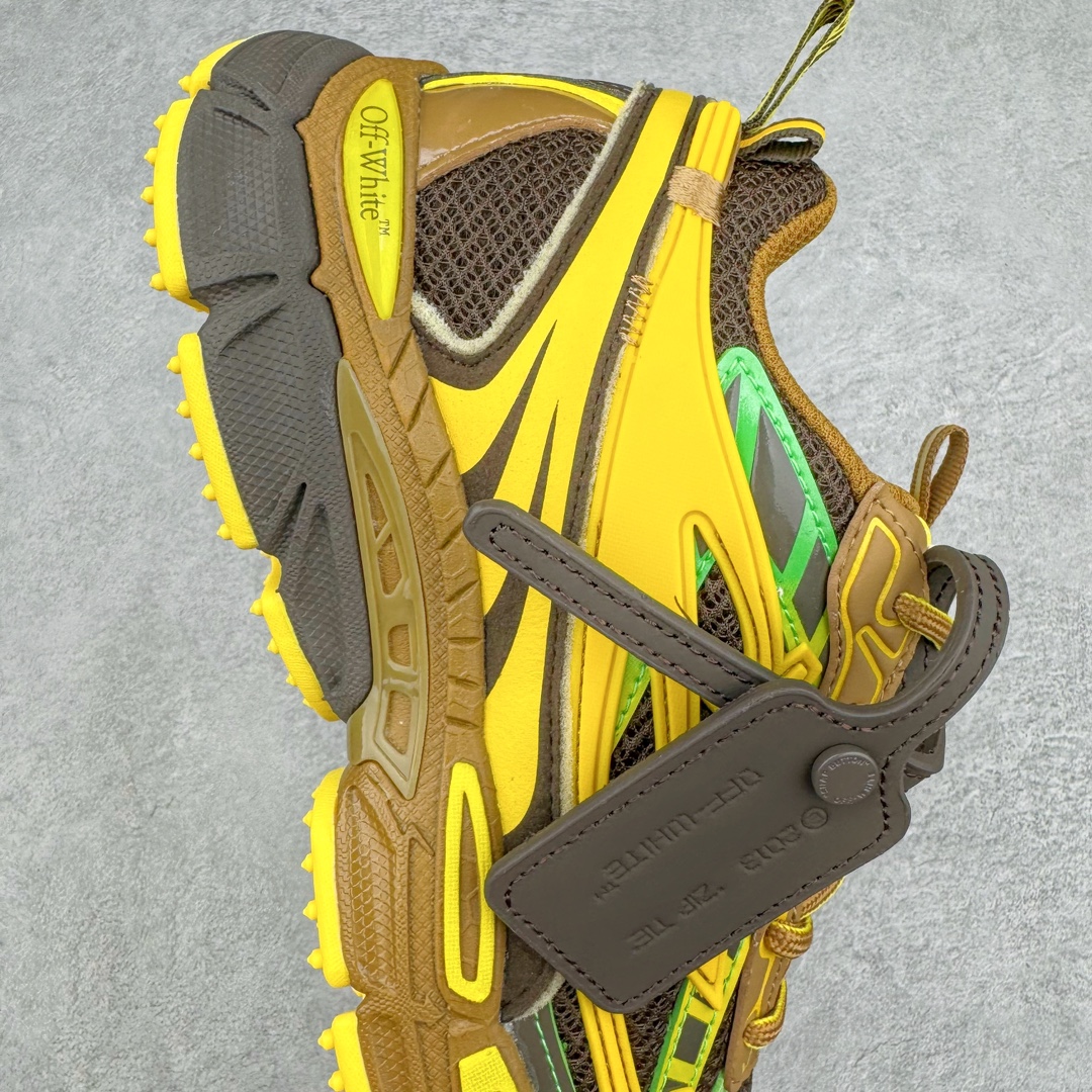 图片[6]-＃KX Off-White 2024年OW最新款跑鞋 #百分百原盒正确版 原楦原纸板数据开发 4层分离大底#鞋面采用3d立体打印和多种材料拼接而成#防滑耐磨透气性轻便跑鞋 作为曾经爆火 并且定位奢潮领域的标志性品牌 Off-White 仍需要不断更新符合当下潮流时尚的复古运动鞋款，以期收获基本盘消费者的关注 此次更新的 Off-White 新款运动鞋将经典复古老爹鞋细节设计更加夸张化 并将标志性箭头设计置于显著位置 除此之外 整个系列的色彩搭配也可谓纷繁多样 总有一款适合你 Off-White最新运动鞋款估计将在未来几个月登陆品牌专柜 喜欢的朋友切莫错过 尺码：36 37 38 39 40 41 42 43 44 45 46 47-选品中心