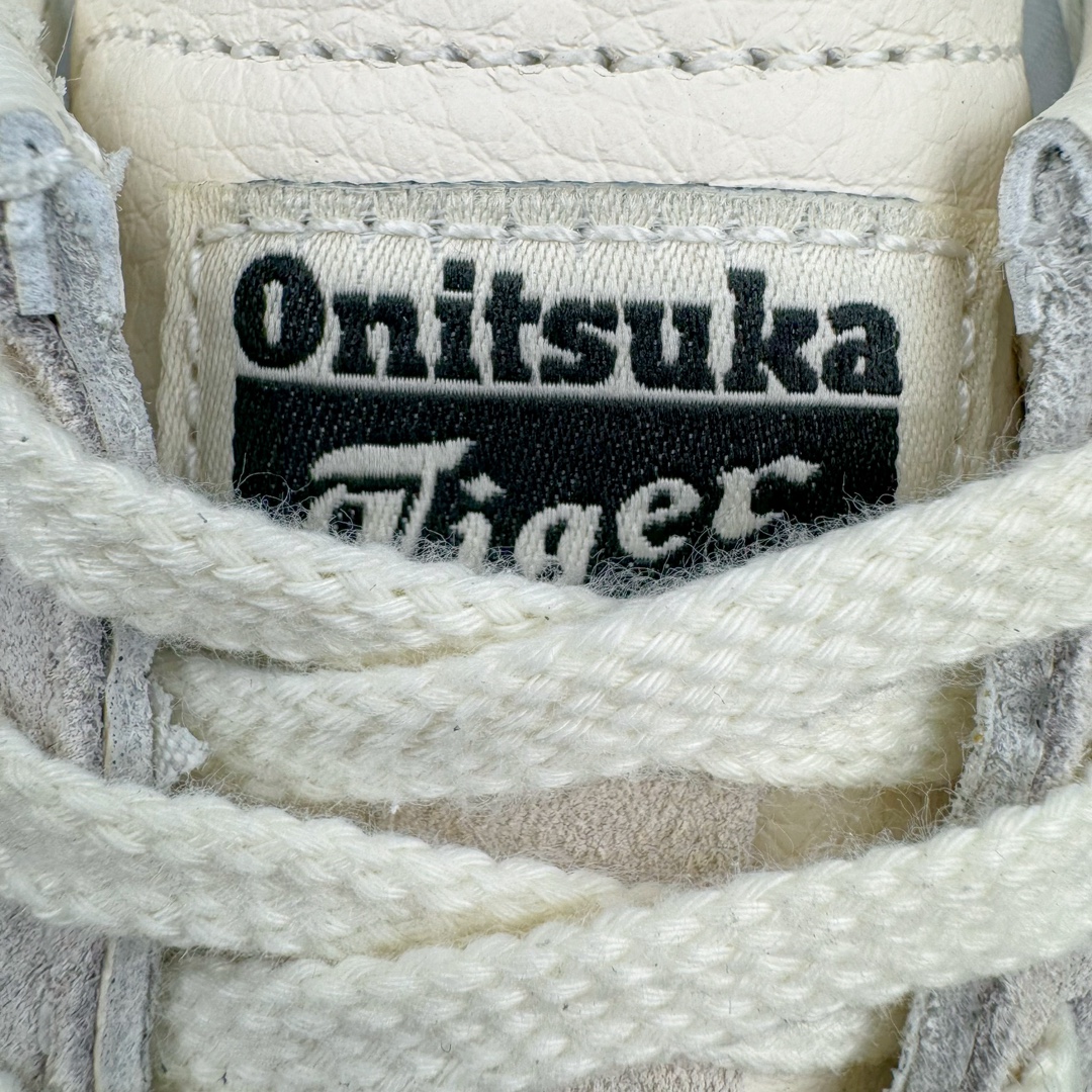 图片[15]-＃HK纯原 Asics Onitsuka Tiger MEXICO 66 亚瑟士鬼冢虎复古经典板鞋 市场最强版本 头层小羊皮加持 海外订单工厂出品 超成熟稳定的做工品控 原装全套纸板楦头开发 原汁原味 完美呈现版型 私模正确鞋底咬花纹路 一比一鞋头弧度高度鞋身弧度 绝不口嗨 细节品控鞋型随意秒杀市面 原档咬花纹路私模大底 一个单元有六个三角形 总体形拼接呈现花瓣状 官方四联吊牌 原装Ortholite轻量化鞋垫 原盒原配 质保卡 说明书 钢印防尘纸 纸板中底带钢印 乳胶组合鞋垫 支持全方位的对比专柜 产品从款式颜色造型上体现出追求舒适和细节的完美 鞋类更是推崇手工制作的严谨与完美 融舒适性与可穿性的设计风格 注重细节的完美和别致魅力 既保持稳重 又不失轻松的时尚感 尺码：36 37 37.5 38 39 39.5 40 40.5 41.5 42 42.5 43.5 44 45 46-选品中心