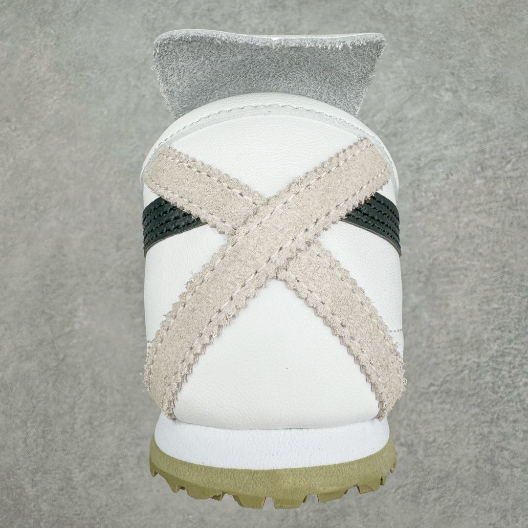 图片[8]-＃HK纯原 Asics Onitsuka Tiger MEXICO 66 亚瑟士鬼冢虎复古经典板鞋 市场最强版本 头层小羊皮加持 海外订单工厂出品 超成熟稳定的做工品控 原装全套纸板楦头开发 原汁原味 完美呈现版型 私模正确鞋底咬花纹路 一比一鞋头弧度高度鞋身弧度 绝不口嗨 细节品控鞋型随意秒杀市面 原档咬花纹路私模大底 一个单元有六个三角形 总体形拼接呈现花瓣状 官方四联吊牌 原装Ortholite轻量化鞋垫 原盒原配 质保卡 说明书 钢印防尘纸 纸板中底带钢印 乳胶组合鞋垫 支持全方位的对比专柜 产品从款式颜色造型上体现出追求舒适和细节的完美 鞋类更是推崇手工制作的严谨与完美 融舒适性与可穿性的设计风格 注重细节的完美和别致魅力 既保持稳重 又不失轻松的时尚感 尺码：36 37 37.5 38 39 39.5 40 40.5 41.5 42 42.5 43.5 44 45 46-选品中心