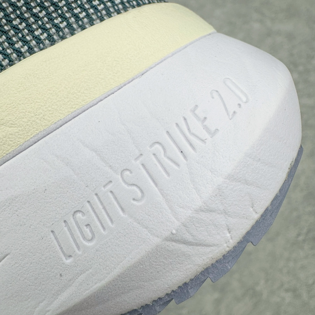 图片[13]-AD Adizero Boston 12 波士顿夏季透气网眼竞速跑鞋 延续爪型玻璃纤维推进系统 进化为全掌式的ENERGY RODS 2.0 从脚跟到脚趾的一体成形设计 强化整体推进力 提升速度表现 升级透气鞋面更具支撑性 利用ENGINEERED MESH技术进行不同密度织纹 强化支撑性 更使用50%以上的回收材料製成 减低塑料浪费 此外变薄的鞋舌为前掌提供更多空间 提供跑者更好的穿着感受 马牌轮胎大底耐磨性佳 大底全掌采用耐磨的Continental马牌轮胎大底 在各种环境下保有良好抓地力 尺码：36 36.5 37 38 38.5 39 40 40.5 41 42 42.5 43 44 44.5 45-选品中心