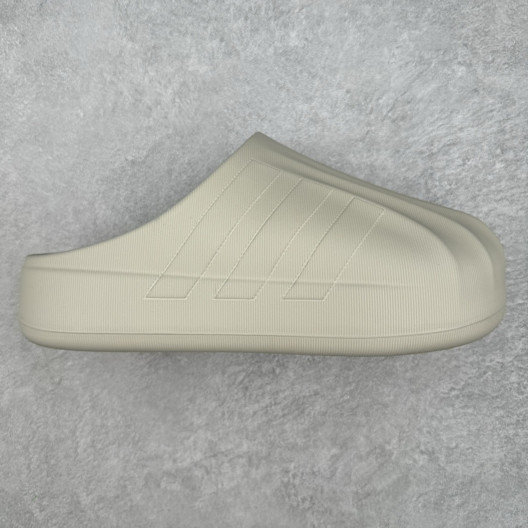 图片[8]-＃LJ渠道版 AD adiFOM Superstar MULE 贝壳头版一脚蹬半拖鸭掌鞋拖鞋 重金购入原鞋及原档案磨具生产指令开发 鞋头部位凹凸有致 横向大面积波浪纹理 后跟Logo 凹凸明显 轮廓分明 描漆定位精准 公整无偏差不溢出 LOGO内侧钢印清晰工整 原厂磨具全鞋无多余毛边 同源公司EVA粒子环保塑料 原厂指令配方 无任何异味 弹性卡色均保持原鞋一致 匠心打造 鞋口弧度大小 鞋面色泽质感同步原鞋 LOGO内侧钢印清晰工整 中底部分带原厂钢印编号 原厂Ortholite欧斯莱鞋垫 区别掉渣海玻璃鞋垫 吸汗防臭的效果无法相提并论 原厂定制原标 同比ZP 符合人体设计 产品基于标志性 Superstar 鞋款轮廓的同时 利用可再生的甘蔗加工物材料制成一体式泡沫鞋身 无鞋带设计更加方便穿脱 点睛之笔在于标志性的三道杠出现在鞋子的两侧 鞋跟贴片上饰有品牌标志性的三叶草压花 偏小一码 尺码：35.5 36 36.5 37 38 38.5 39 40 40.5 41 42 42.5 43 44 44.5 45 46-选品中心