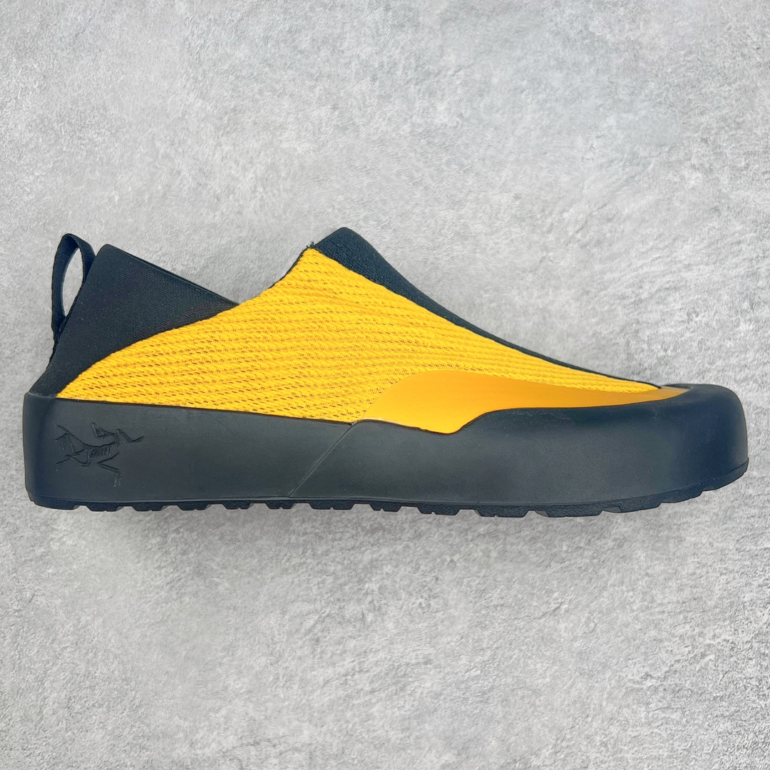 BORA Kragg Shoes 始祖鸟一脚蹬覆盖透气男越野跑鞋 官方同步上架适合技术路线单日徒步穿着也可以一脚蹬穿法 aeriosflgtx鞋受到长途野外跑步鞋的启发 适合在变化的地形上进行快速轻快的徒步旅行穿着 舒适而有支撑性 使您充满信心 该设计与脚部融为一体 可最大限度地减少摩擦 gore-tex保护膜网砂 采用gore隐形适体(invisiblefit)技术 更轻薄舒适 敏捷、稳定和技术路线上的自信源于vibram® megagrip外底、压缩eva内底以及一体的tpu 尺码：36-44-选品中心