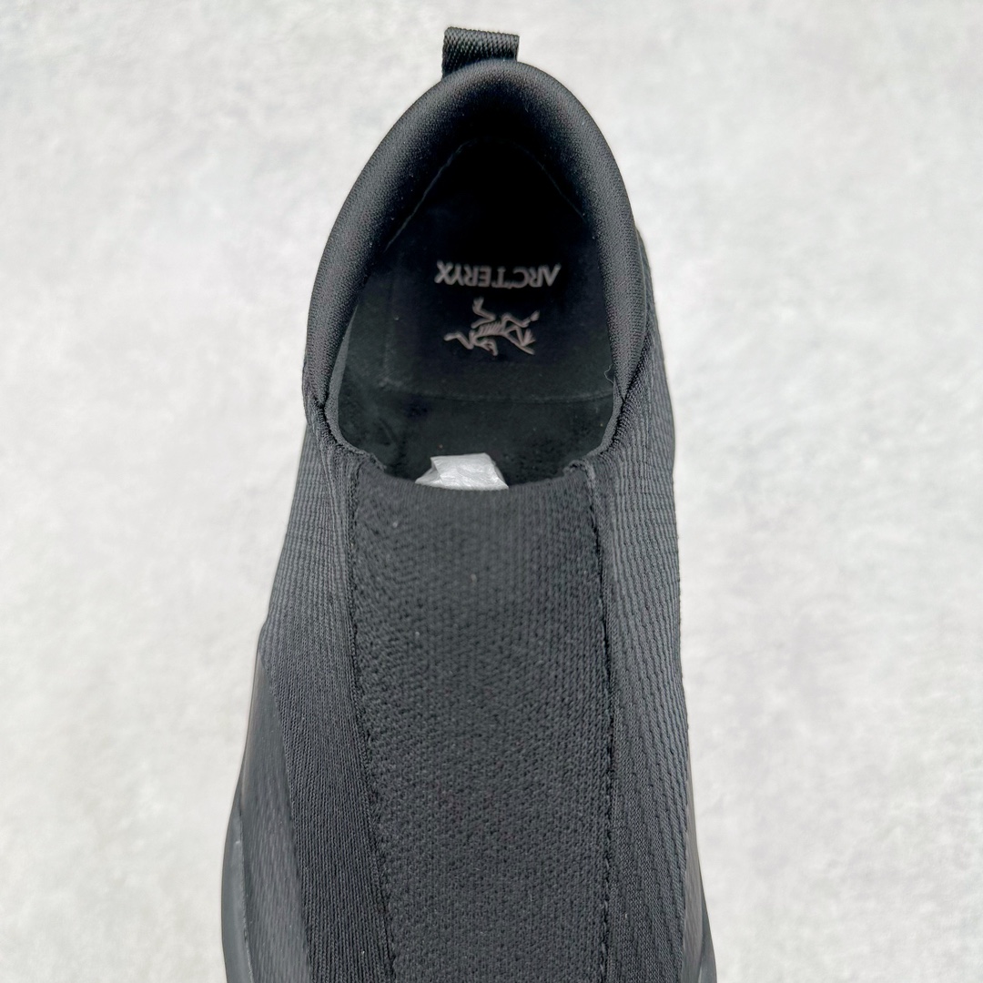 图片[5]-BORA Kragg Shoes 始祖鸟一脚蹬覆盖透气男越野跑鞋 官方同步上架适合技术路线单日徒步穿着也可以一脚蹬穿法 aeriosflgtx鞋受到长途野外跑步鞋的启发 适合在变化的地形上进行快速轻快的徒步旅行穿着 舒适而有支撑性 使您充满信心 该设计与脚部融为一体 可最大限度地减少摩擦 gore-tex保护膜网砂 采用gore隐形适体(invisiblefit)技术 更轻薄舒适 敏捷、稳定和技术路线上的自信源于vibram® megagrip外底、压缩eva内底以及一体的tpu 尺码：36-44-选品中心