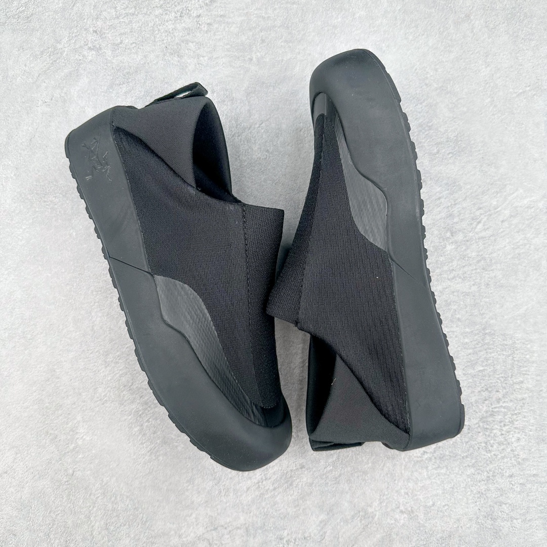 图片[3]-BORA Kragg Shoes 始祖鸟一脚蹬覆盖透气男越野跑鞋 官方同步上架适合技术路线单日徒步穿着也可以一脚蹬穿法 aeriosflgtx鞋受到长途野外跑步鞋的启发 适合在变化的地形上进行快速轻快的徒步旅行穿着 舒适而有支撑性 使您充满信心 该设计与脚部融为一体 可最大限度地减少摩擦 gore-tex保护膜网砂 采用gore隐形适体(invisiblefit)技术 更轻薄舒适 敏捷、稳定和技术路线上的自信源于vibram® megagrip外底、压缩eva内底以及一体的tpu 尺码：36-44-选品中心