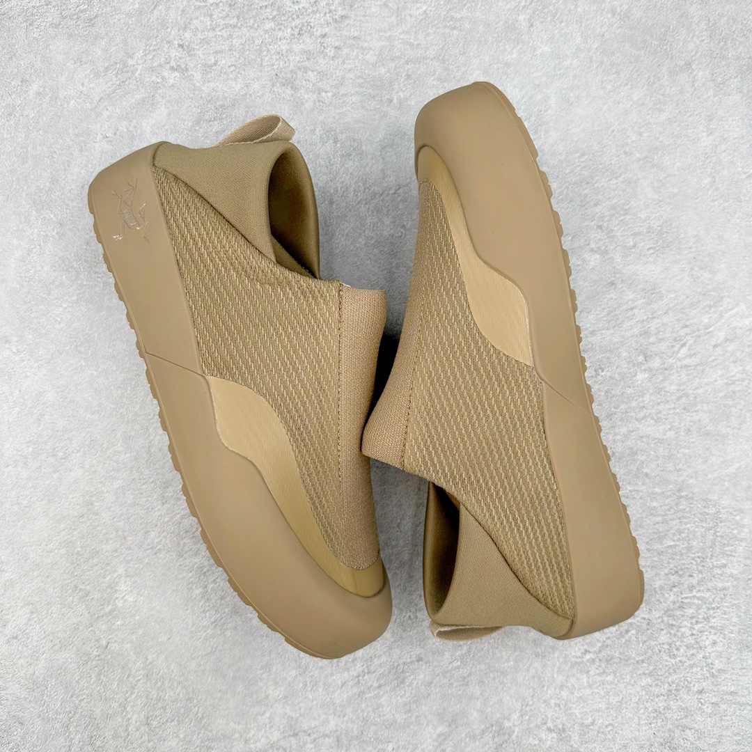 图片[3]-BORA Kragg Shoes 始祖鸟一脚蹬覆盖透气男越野跑鞋 官方同步上架适合技术路线单日徒步穿着也可以一脚蹬穿法 aeriosflgtx鞋受到长途野外跑步鞋的启发 适合在变化的地形上进行快速轻快的徒步旅行穿着 舒适而有支撑性 使您充满信心 该设计与脚部融为一体 可最大限度地减少摩擦 gore-tex保护膜网砂 采用gore隐形适体(invisiblefit)技术 更轻薄舒适 敏捷、稳定和技术路线上的自信源于vibram® megagrip外底、压缩eva内底以及一体的tpu 尺码：36-44-选品中心