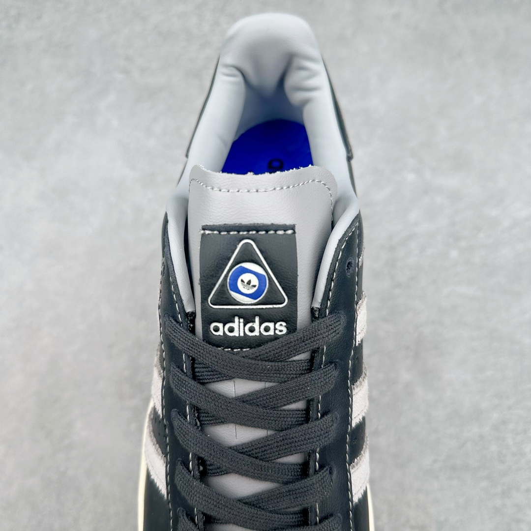 图片[5]-AD Originals Superstar 经典复古贝壳头板鞋 IF1780 诞生于1969年 是第一双将全皮面鞋 身与橡胶鞋头结合在一起的低帮篮球鞋 Superstar最开始 是作为高帮篮球鞋Pro Model的低帮版本而出现的 但因为其独特和醒目的橡胶鞋头造型而让大家熟知 被大家形象地称为\\\”shelltoe\\\”贝壳头 在70年代的美国职业篮球场上 接近3/4的NBA球员都将这双Superstar作为场上用鞋 80年代之后 经过不断的改良和发展 Superstar逐渐成为横跨时装、音乐、街头文化、休闲和运动等各大领域的时尚潮鞋 尺码：36 36.5 37 38 38.5 39 40 40.5 41 42 42.5 43 44 44.5 45-选品中心