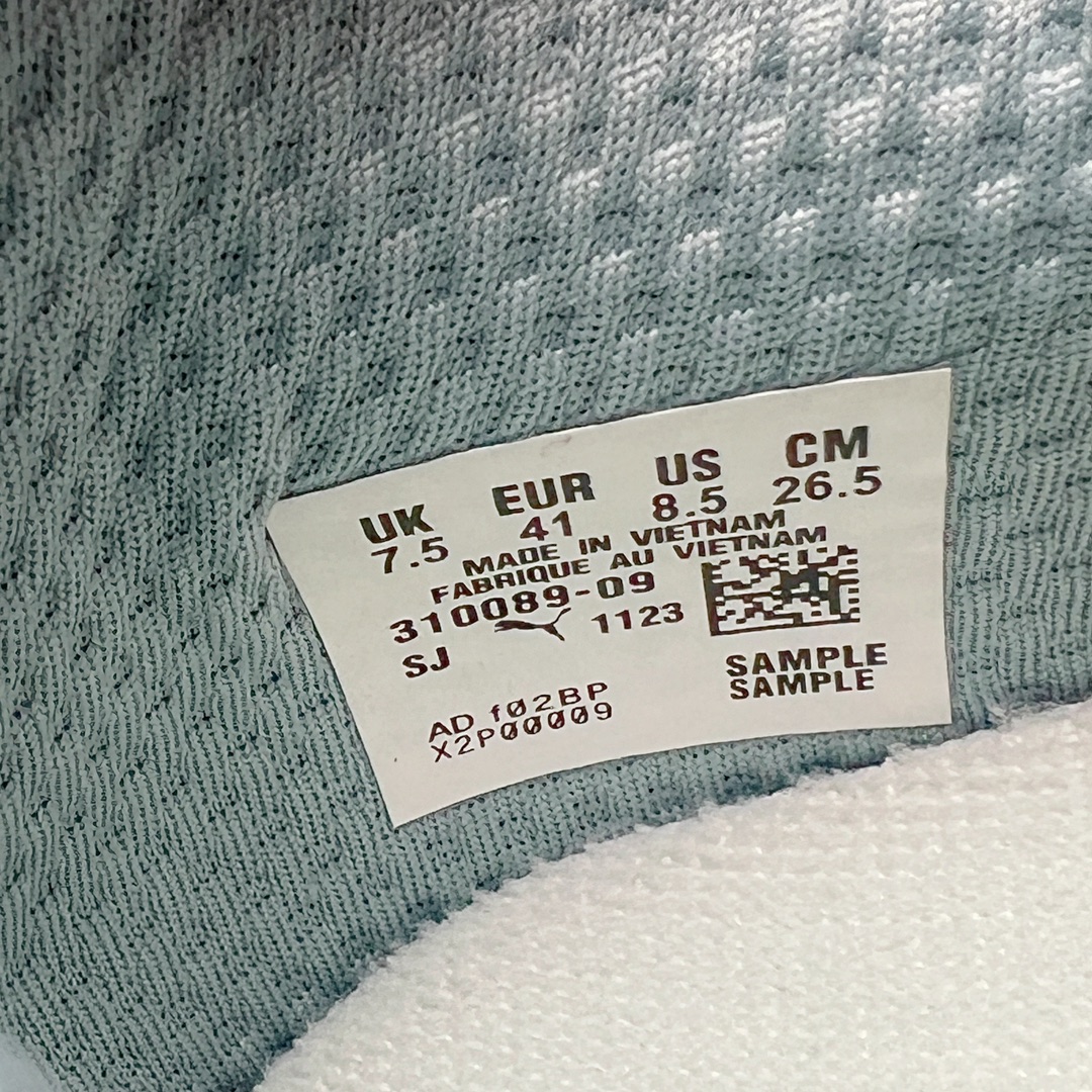 图片[21]-＃F版 Puma Race TO Beat The Elite 彪马低帮专业越野户外跑步鞋 这款鞋5mm的前后掌落差能让你贴近自然跑的步态 使你的身体对鞋子的缓震和支撑特性依赖变少 从而增加自身的下肢力量 鞋底防滑性能在下坡的石板台阶和原始路面都有很好的表现 厚底设计 在快速下坡时起到缓震保护作用 减少重力给予脚踝 膝部 髋关节等处带来的冲击力 310088-02 尺码：36 36.5 37 38 38.5 39 40 40.5 41 42 42.5 43 44 45-选品中心