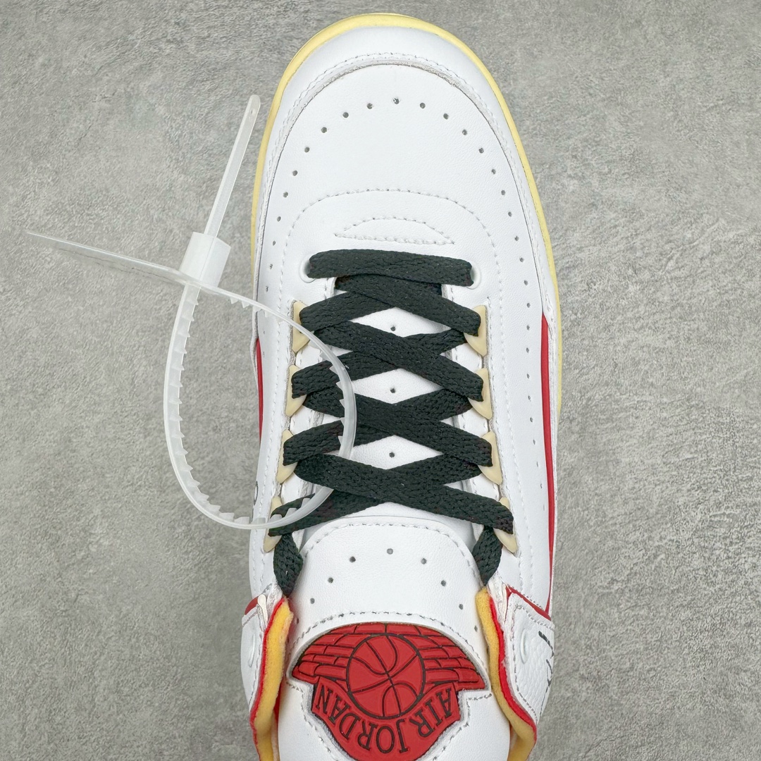 图片[4]-Off-White x Air Jordan AJ2 Low SP 芝加哥配色联名款篮球鞋 货号DJ4375-106 鞋款鞋身上使用 OW 联名经典解构防盗扣等元素这双鞋还开创性的使用了透明材质来打造成中底粉化的效果相信即便是 OG 鞋头也会被这样的设计打动 尺码：36 36.5 37.5 38 38.5 39 40 40.5 41 42 42.5 43 44 44.5 45 46 47.5-选品中心
