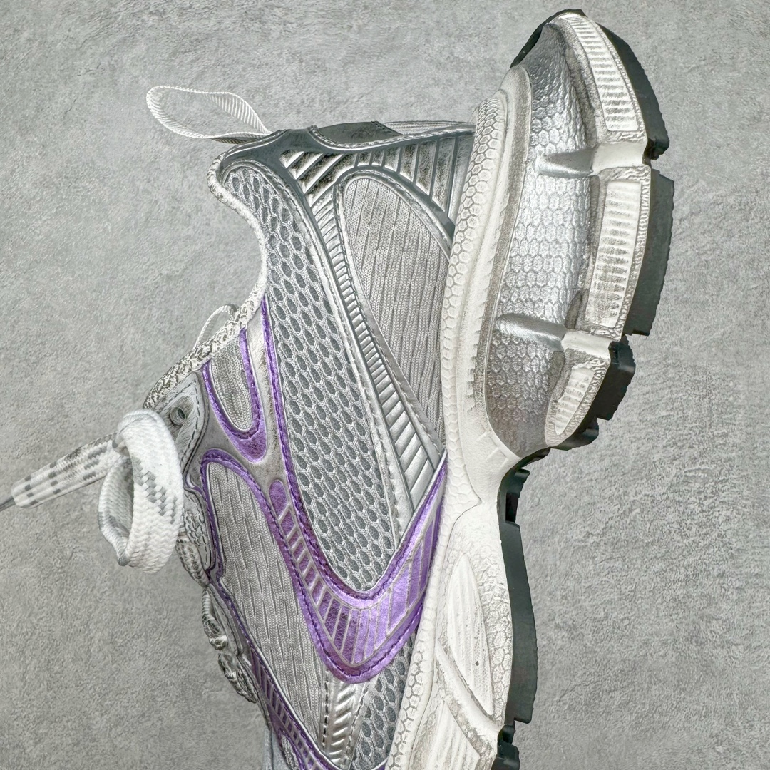 图片[7]-＃XA纯原 BALENCIAGA 3XL Sneakers 巴黎世家十代网布系带低帮走秀复古老爹鞋 全套原纸板楦头开发 最原汁原味的灵魂版型 全鞋荧光划线卡点 胶水把控整洁度追求极致完美 每一双都是工艺品 多重QC质检 超越公司货的品控标准 实实在在的免检产品 原盒原配 正确字体电绣 粗细、位置、大小正确 侧边TPU 透气孔匹配意产原版 正确分离大底 TPU软底 原版一致大底LOGO 立体感十足 原厂皮料水洗做旧 采购原厂网纱 不含皮革 网布材料和聚氨酯 磨损效果 鞋头边缘和后帮 Balenciaga 徽标 鞋面和后跟凸印尺码 鞋舌 3XL 橡胶品牌标识和反光细节 鞋帮拉袢和鞋舌拉祥 配反光细节 备用鞋带在鞋履前侧 可在穿着前取下 便于不同造型搭配 正常尺码 尺码：35 36 37 38 39 40 41 42 43 44 45 46-选品中心