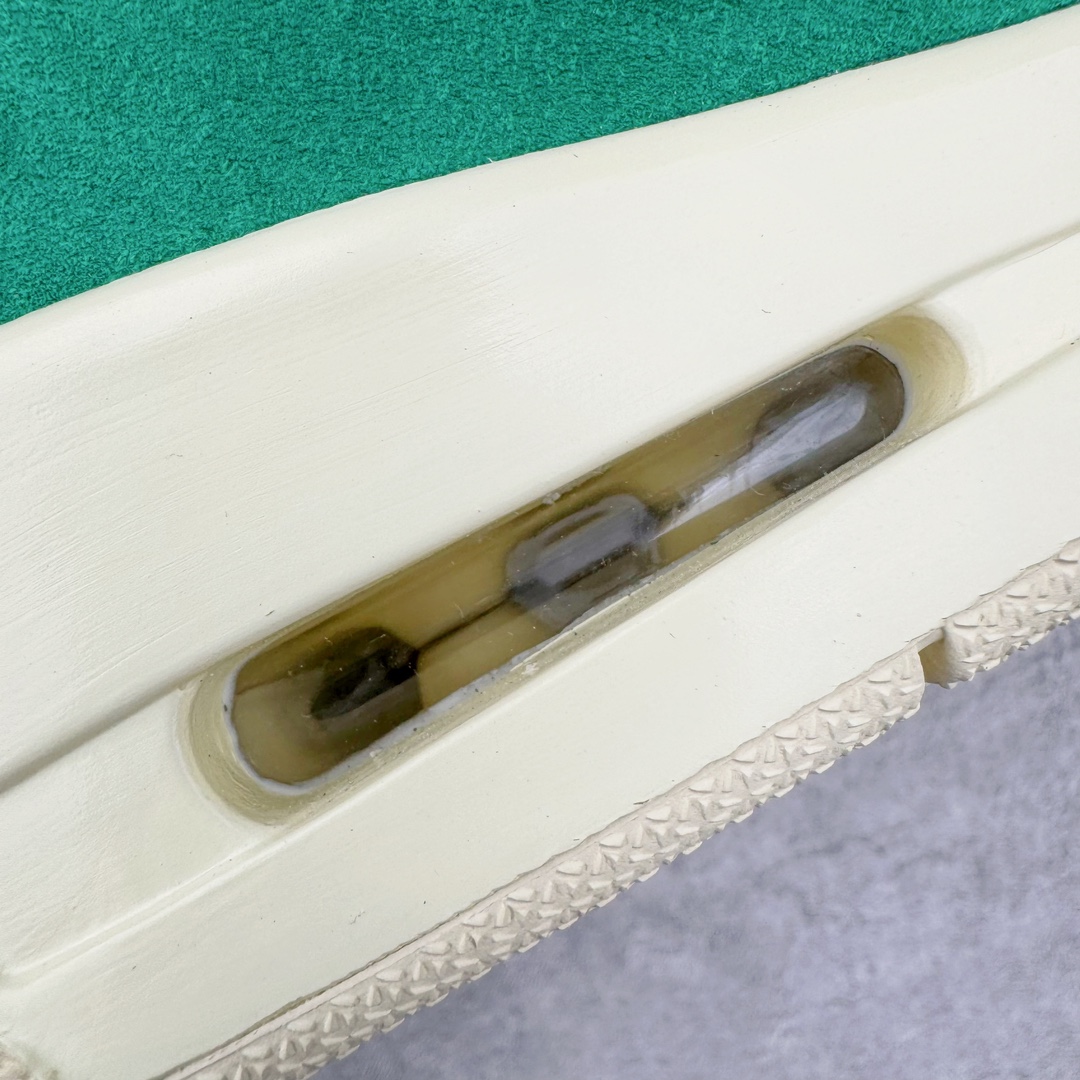 图片[13]-＃OG纯原 Nina Chanel Abney x Air Jordan AJ3 OG SP WMNS 艺术家联名绿色 货号：FZ7974-300 原楦原纸板开发 确保原汁原味 原厂皮料质感色泽绝无偏差 完美中底拉帮 原厂中底钢印 原档案大底 如假白送 大底纹路 气垫通透度PU的回弹性均百分百还原 原厂电绣鞋舌飞人刺绣针数立体讲究精细欢迎对比正品原鞋 尺码：36 36.5 37.5 38 38.5 39 40 40.5 41 42 42.5 43 44 44.5 45 46 47.5-选品中心