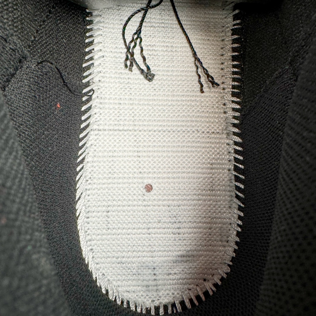 图片[19]-＃OG纯原 J Balvin x Air Jordan AJ3 联名黑红 彩虹渐变 FN0344-001 原楦原纸板开发 确保原汁原味 原厂皮料质感色泽绝无偏差 完美中底拉帮 原厂中底钢印 原档案大底 如假白送 大底纹路 气垫通透度PU的回弹性均百分百还原 原厂电绣鞋舌飞人刺绣针数立体讲究精细欢迎对比正品原鞋 尺码：36 36.5 37.5 38 38.5 39 40 40.5 41 42 42.5 43 44 44.5 45 46 47.5-选品中心