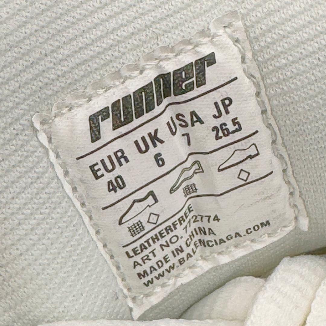 图片[10]-＃VG零售版 BALENCIAGA Runner Sneaker 巴黎世家七代慢跑系列低帮复古野跑潮流运动鞋老爹鞋 尼龙和网布材质 磨损效果 鞋头边缘印有尺码 背面浮印尺码 外侧印有跑者徽标 鞋舌刺绣 Balenciaga 品牌标识 鞋跟背面 Balenciaga品牌标识 材质采用65%聚氨酯、35%聚酯纤维 全新 Runner 鞋型轮廓借鉴于 2000 年初的复古线条 搭载大网眼面料制成鞋面基础，由粉色、白色尼龍与橡胶质地覆盖鞋面诠释线条感 当中透过几道手缝线与折损痕更是精准的掌握历经时间淬炼的破旧痕迹 延续其手法至鞋领、鞋跟、鞋带、中底等部分均饰有破损及脏污之貌 尤其是鞋领处与鞋带孔眼条更是采用不规则做旧技术将内容物泡棉随机露出 尺码：35 36 37 38 39 40 41 42 43 44 45 46-选品中心