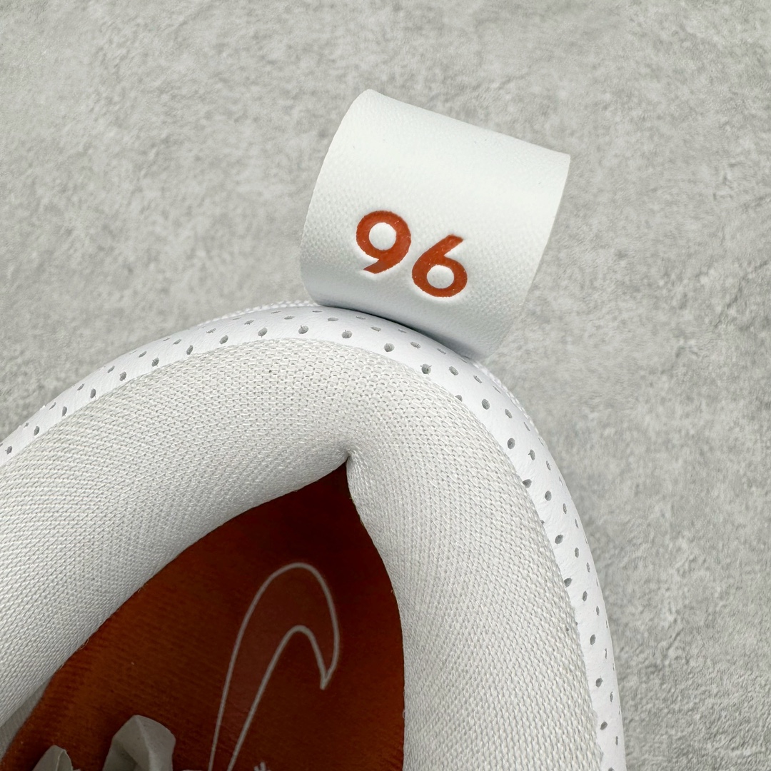 图片[14]-＃Z版纯原福利 NK Book 1 Devin Booker 德文·布克一代男子实战篮球鞋 白黑响尾蛇 FJ4250-101 全套原纸板楦头开发 确保原汁原味 完美呈现版型 鞋身流线型 原厂高强度抗扭定型港宝 小蛮腰后跟 高弹超临界发泡材质大底 贝利原厂皮料加持 内置高强度抗扭片(强度高于碳纤)给予鞋身足够抗扭矩力 实战利器 鞋身➕鞋头增配高频补强层 提升鞋头以及脚踝支撑性 尺码：40 40.5 41 42 42.5 43 44 44.5 45 46-选品中心