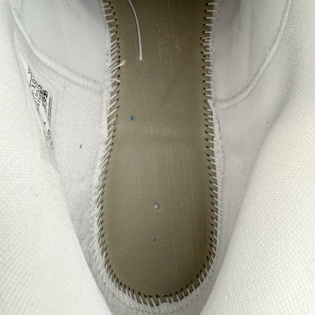 图片[10]-＃Z版纯原福利 NK Book 1 Devin Booker 德文·布克一代男子实战篮球鞋 白黑响尾蛇 FJ4250-101 全套原纸板楦头开发 确保原汁原味 完美呈现版型 鞋身流线型 原厂高强度抗扭定型港宝 小蛮腰后跟 高弹超临界发泡材质大底 贝利原厂皮料加持 内置高强度抗扭片(强度高于碳纤)给予鞋身足够抗扭矩力 实战利器 鞋身➕鞋头增配高频补强层 提升鞋头以及脚踝支撑性 尺码：40 40.5 41 42 42.5 43 44 44.5 45 46-选品中心