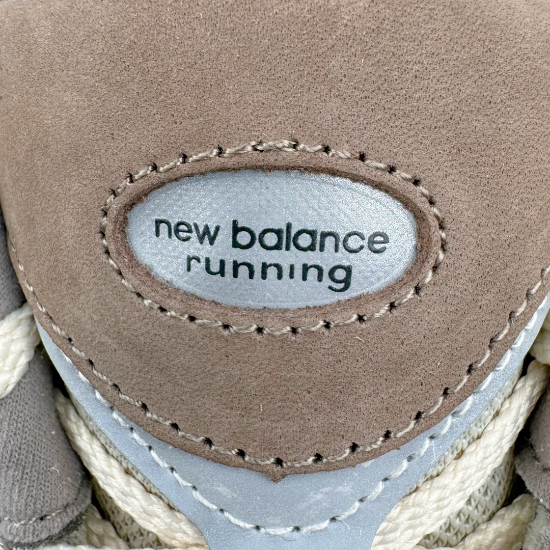 图片[13]-＃M纯原 Atmos x New Balance M2002RAM 联名棕绿 NB新百伦潮流复古织物皮革减震防滑耐磨轻便低帮跑步鞋 原档数据独立私模大底 唯一正确六层组合大底 RB前软后硬 百分百还原原鞋脚感 基于市场现有版本全新升级调整 NB市场最强产物 全网最全配色加持 全套原楦原纸板原厂数据开发 全鞋电脑针车加持 原厂网布 原装进口头层翻毛皮料正确绒感卡色 正确中底拉帮中底网布细节 一比一手工擦旧效果 冲裁组合 匠心打造 耗时两个月开发完成 工艺极其复杂难度可想而知 高端零售专供产物 尺码：36 37 37.5 38 38.5 39.5 40 40.5 41.5 42 42.5 43 44 44.5 45 45.5 46.5 47-选品中心