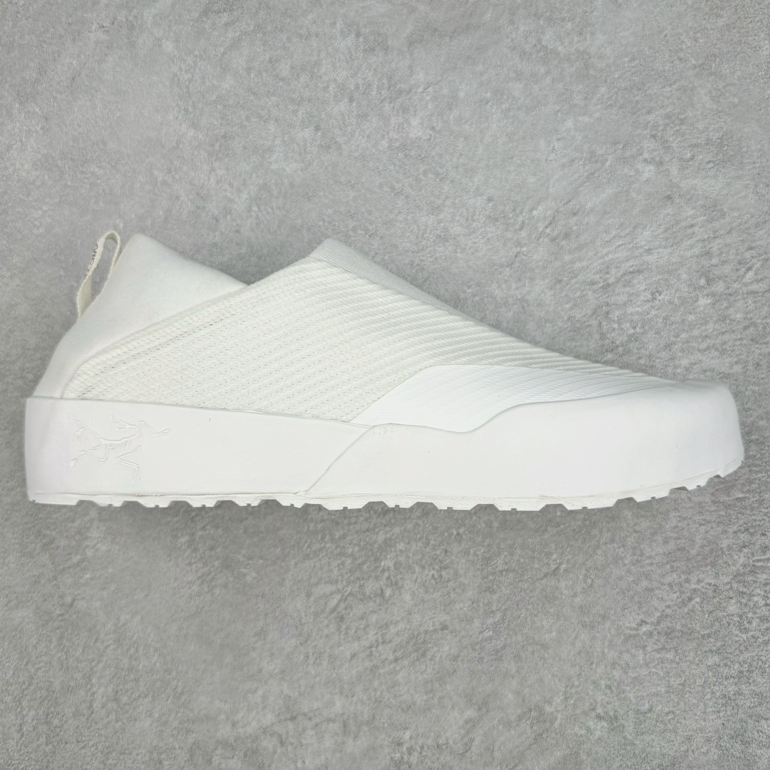 ＃GD广顶 Arcteryx Kragg 始祖鸟一脚蹬系列长距离越野登山徒步户外防水多功能运动跑鞋 独家原底面配置 全套原厂生产指令 内外盒标包装纸鞋带配件均同步公司 公司一样的东西 放心开冲 外贸 零售 裸鞋 渠道货 随意操作 承诺半个月内开胶直接换新 尺码：39.5 40 40.5 41 42 42.5 43 44 44.5 45-选品中心