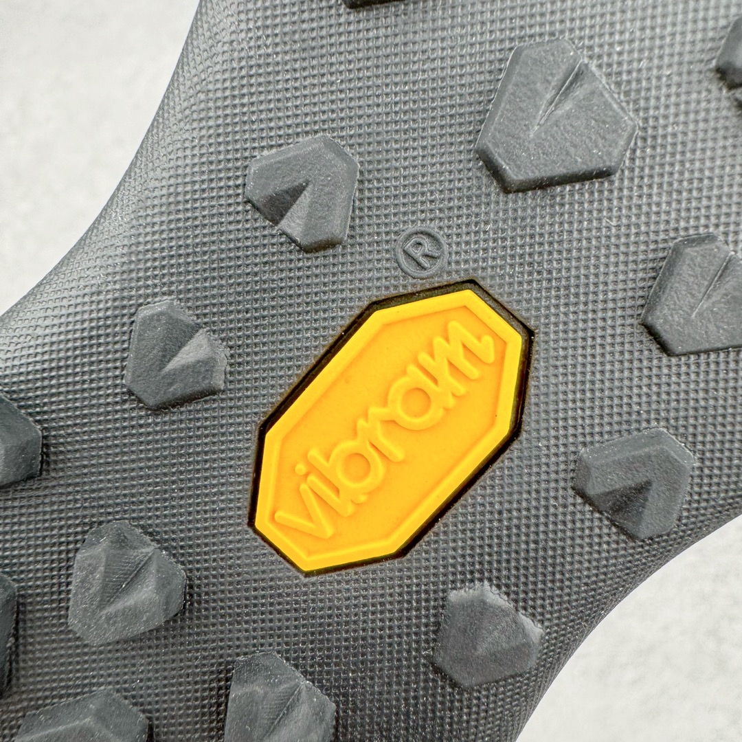 图片[18]-＃GD广顶 Arcteryx Arakys Approach 始祖鸟系列长距离越野登山徒步户外防水多功能运动跑鞋 独家原底面配置 全套原厂生产指令 内外盒标包装纸鞋带配件均同步公司 公司一样的东西 放心开冲 外贸 零售 裸鞋 渠道货 随意操作 承诺半个月内开胶直接换新 尺码：39.5 40 40.5 41 42 42.5 43 44 44.5 45-选品中心