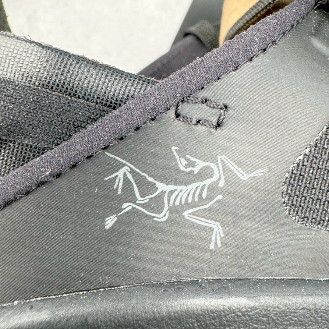 图片[14]-＃GD广顶 Arcteryx Arakys Approach 始祖鸟系列长距离越野登山徒步户外防水多功能运动跑鞋 独家原底面配置 全套原厂生产指令 内外盒标包装纸鞋带配件均同步公司 公司一样的东西 放心开冲 外贸 零售 裸鞋 渠道货 随意操作 承诺半个月内开胶直接换新 尺码：39.5 40 40.5 41 42 42.5 43 44 44.5 45-选品中心