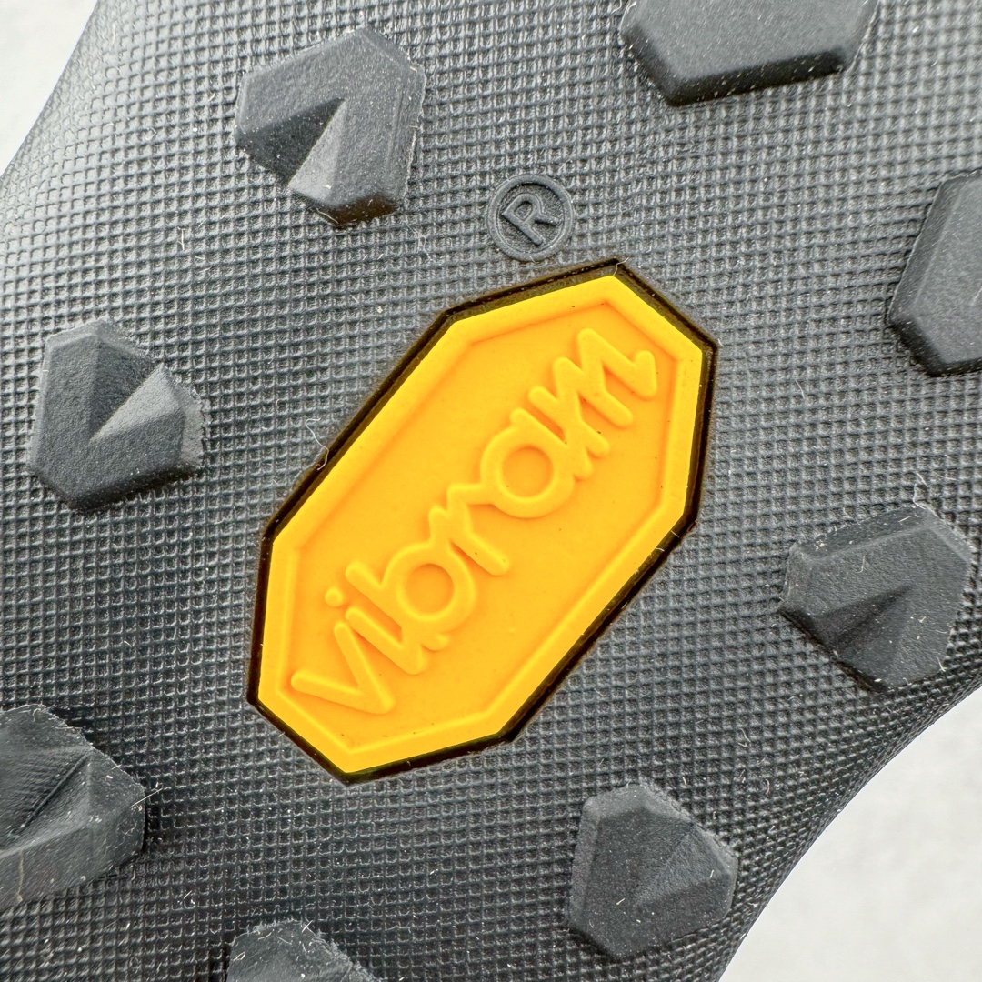 图片[18]-＃GD广顶 Arcteryx Arakys Approach 始祖鸟系列长距离越野登山徒步户外防水多功能运动跑鞋 独家原底面配置 全套原厂生产指令 内外盒标包装纸鞋带配件均同步公司 公司一样的东西 放心开冲 外贸 零售 裸鞋 渠道货 随意操作 承诺半个月内开胶直接换新 尺码：39.5 40 40.5 41 42 42.5 43 44 44.5 45-选品中心