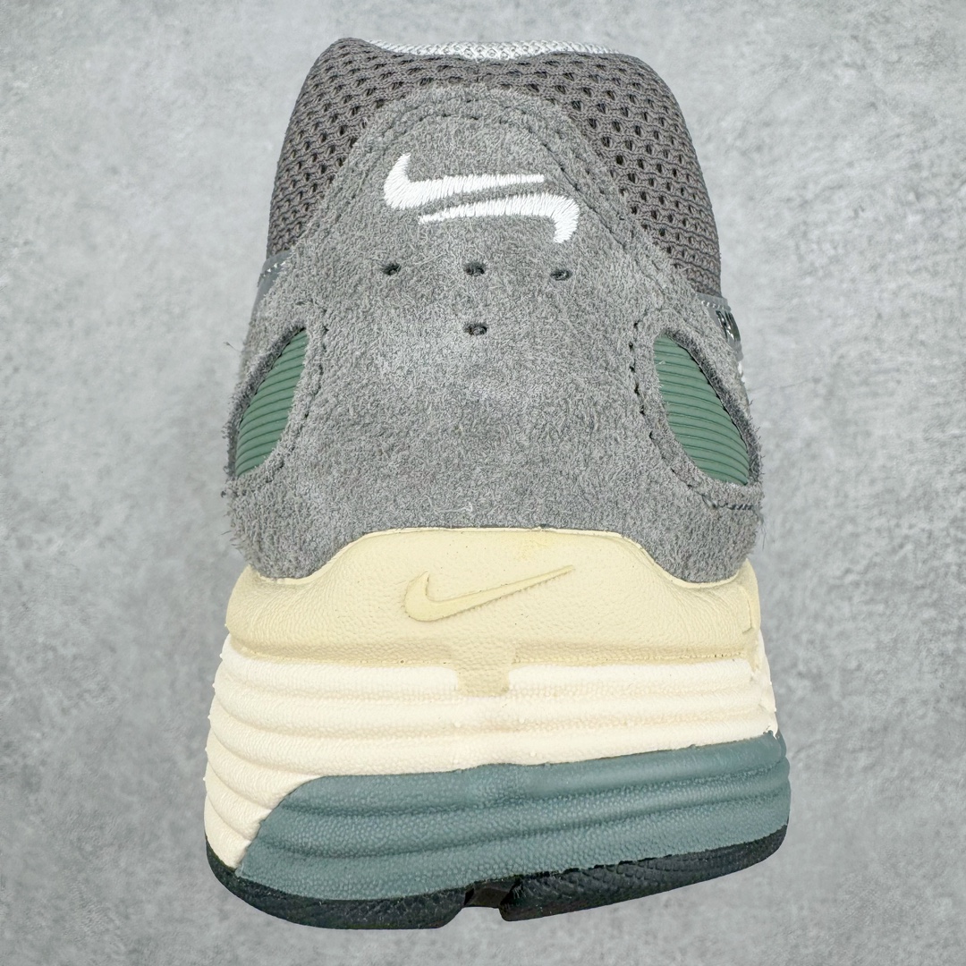 图片[8]-＃CS纯原 NK P-6000 系列低帮复古老爹风休闲运动舒适慢跑鞋 白银 FN7509-029 购入原鞋原装纸板楦头开发 独家私模四层组合大底 市场唯一正确版本 良心定价 新配色陆续出货 进口三文治网面 融合 Pegasus 过往运动鞋设计 助力 21 世纪早期跑步运动跃升时尚新高度 采用透气网眼布、运动风格线条和耐穿覆面 兼具吸睛外观和舒适感受 中底泡绵以田径赛道为灵感 打造厚实设计 缔造出众缓震性能 尺码：36 36.5 37.5 38 38.5 39 40 40.5 41 42 42.5 43 44 44.5 45-选品中心